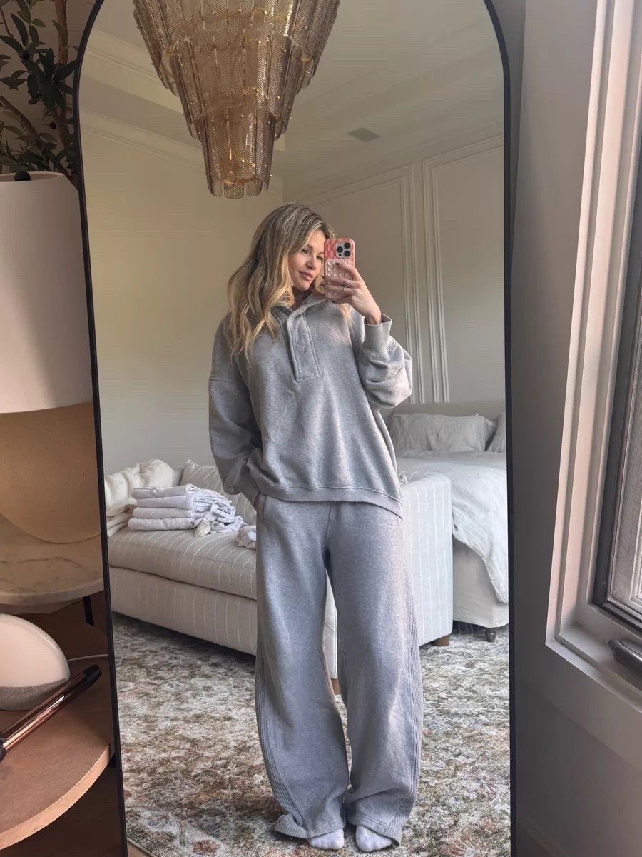 Aerie brought back this set and we all know how much I love it!

#LTKSaleAlert #LTKStyleTip #LTKActive