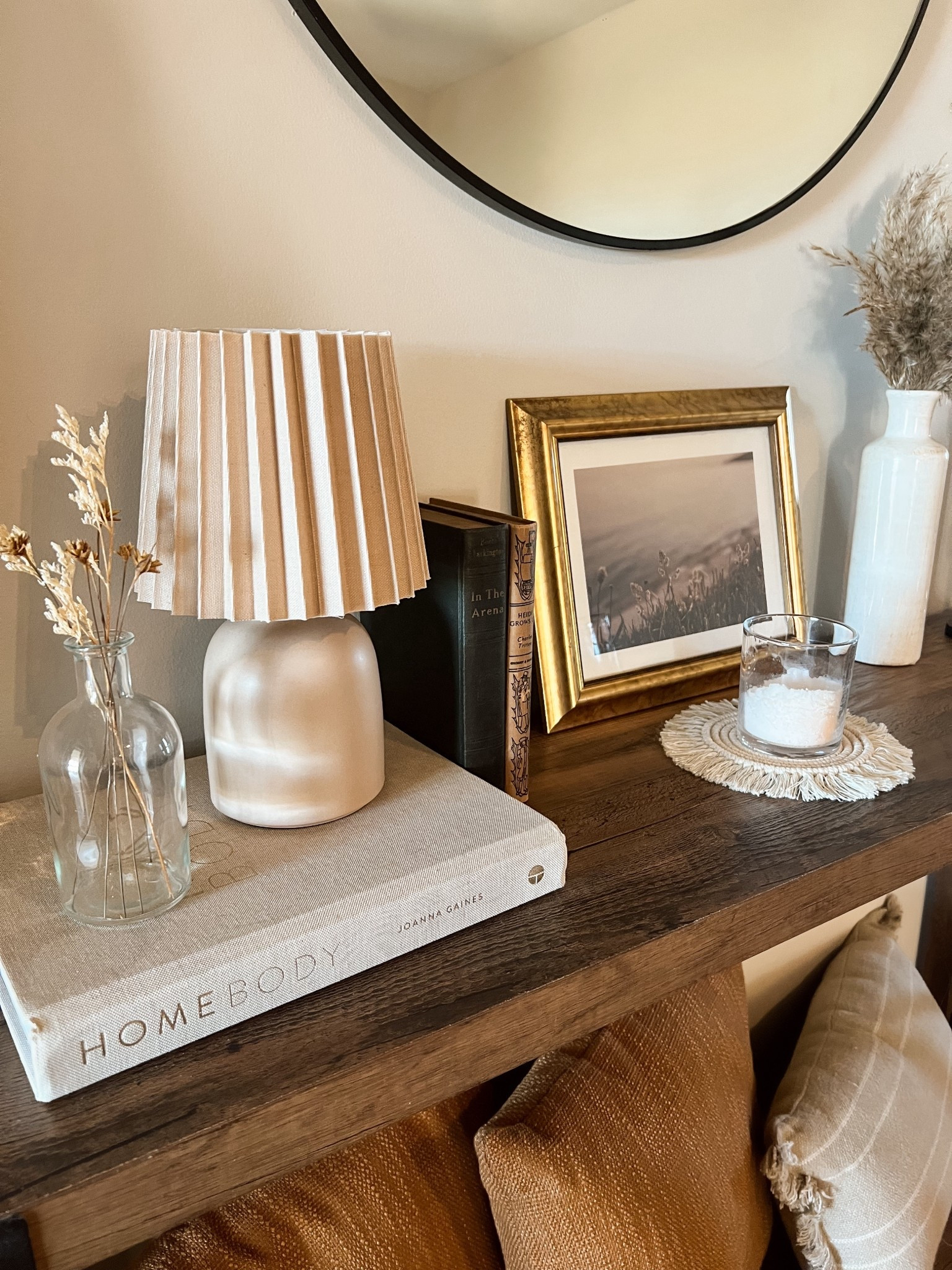 Loving this cozy part of our living room 🕯️🤎✨

#LTKFindsUnder50 #LTKHome