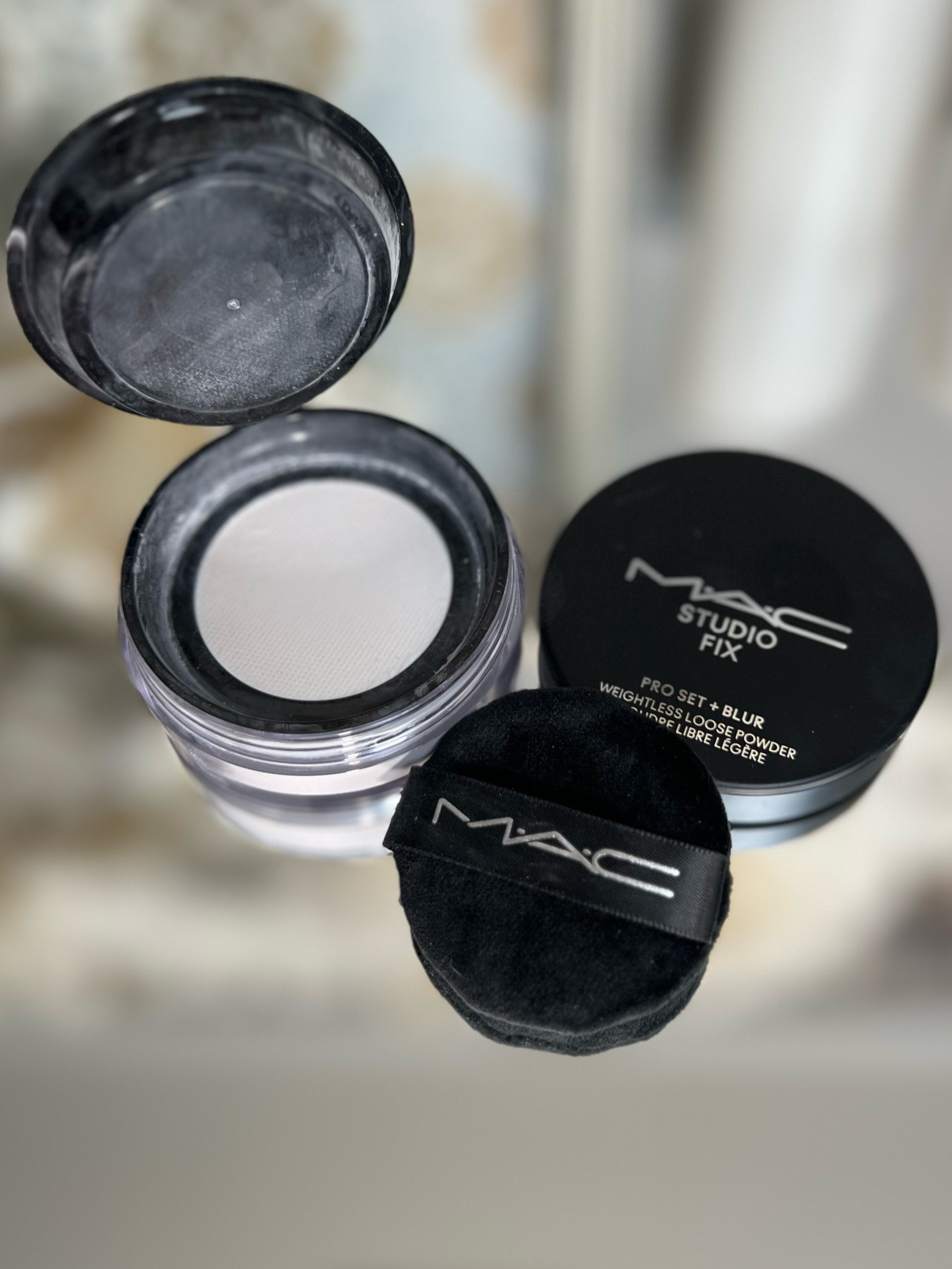 OILY SKIN ALERT!  STUDIO FIX PRO SET + BLUR WEIGHTLESS LOOSE POWDER is THE powder for my oily girls who want to set their look without leaving a speck of shine behind!  This Setting Powder immediately mattifies and controls shine for REAL real. It’s ultra-refined to set makeup and instantly absorb oil with a dimensional matte finish. High-refractive technology scatters light to diffuse the look of pores and blemishes, while ultra-clear powder particles help maintain the powder’s translucency. Includes a plush puff applicator for luxurious application. This is a Talc FREE formula!  A little goes a long way with this product! 

#LTKover40 #LTKbeauty #LTKstyletip