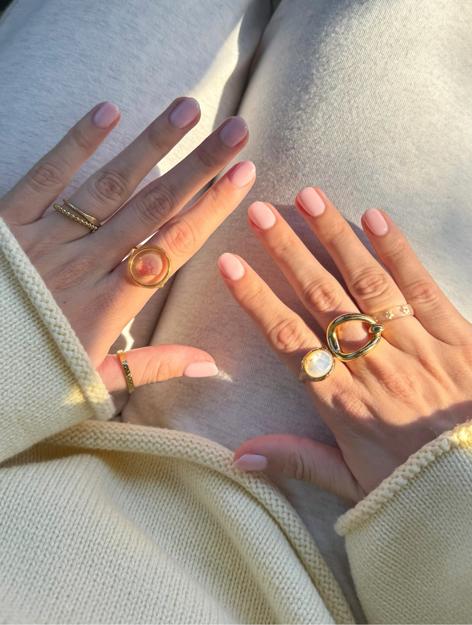 ring haul🌟 couldn’t link: shell ring is coastline color & white gem is sezane!