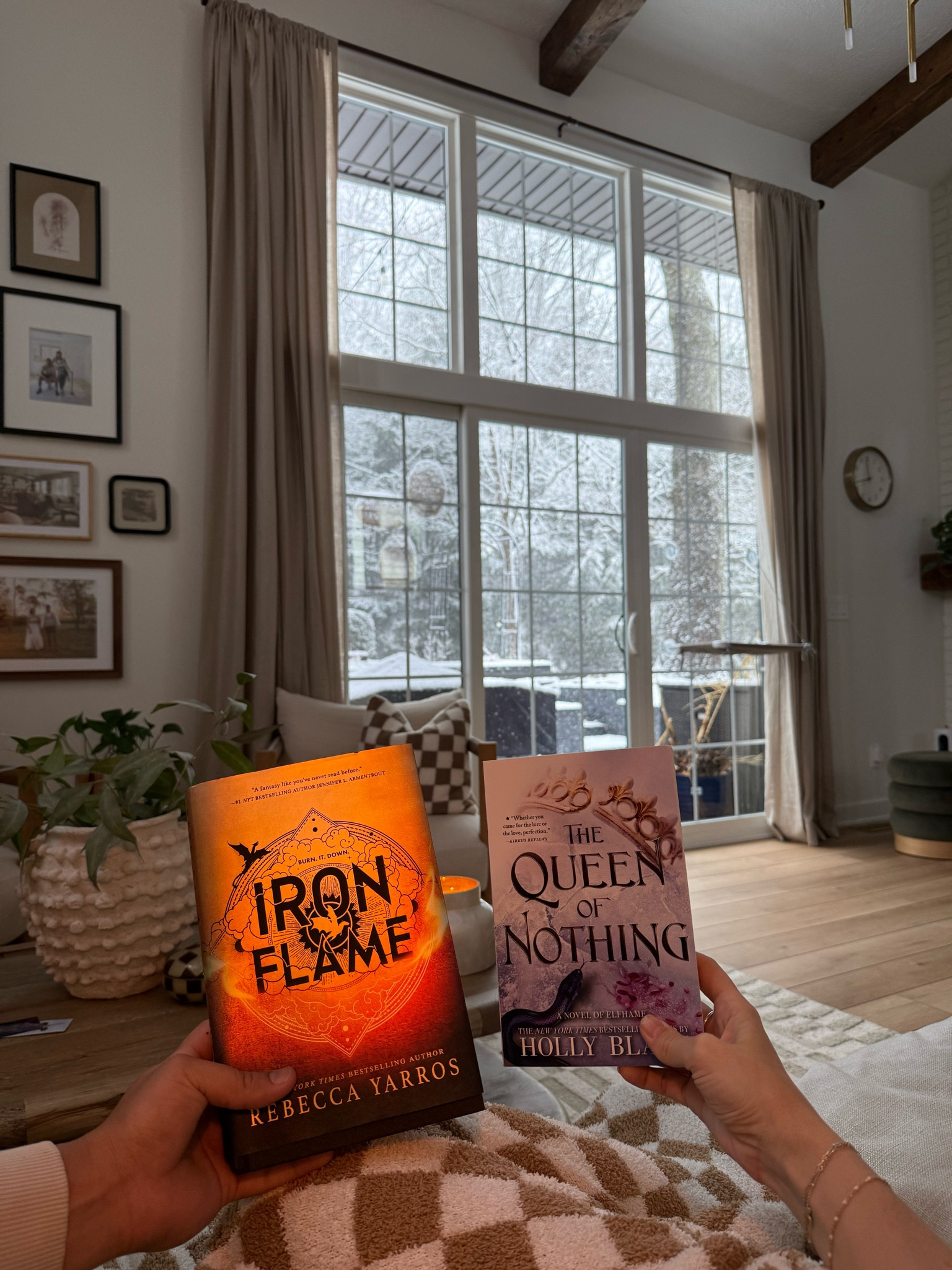 The coziest snow day 📚❄️✨ #booktok #bookish #book

#LTKHome #LTKMostLoved #LTKSeasonal