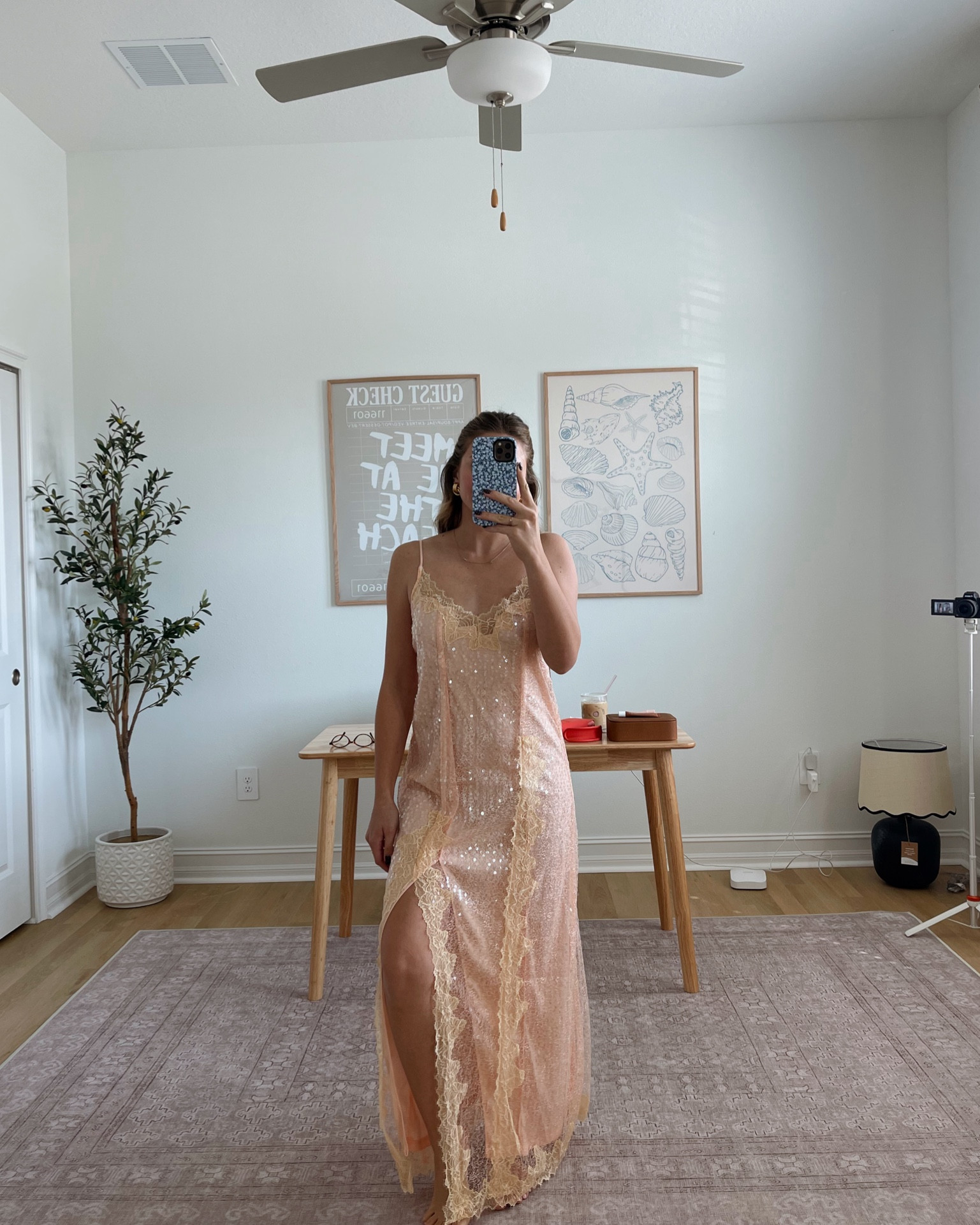 This sequin dress is to dieee for 😫🎀🌸 so perfect!!! I took size small. On sale right now for $40

#LTKWatchNow #LTKGiftGuide #LTKSeasonal