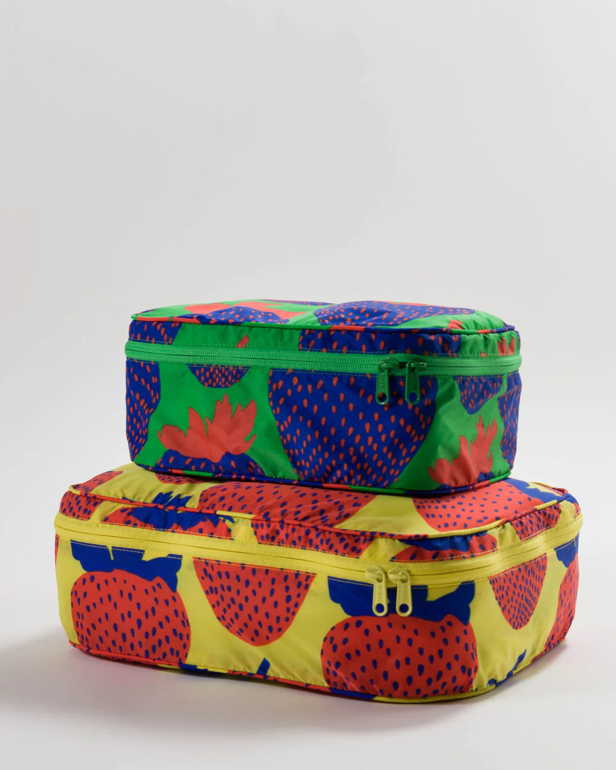 Packing Cube Set : Electric Strawberries - Baggu | BAGGU