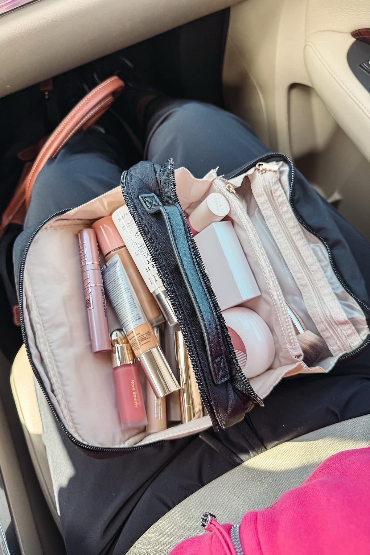 Will never stop raving about this travel make up bag!! ✨

makeup, amazon finds, amazon, amazon beauty, makeup bag, travel, travel essentials, makeup travel, makeup finds, gift idea, gift guide, Courtney Hamilton, California 

#LTKFindsUnder100 #LTKFindsUnder50 #LTKBeauty