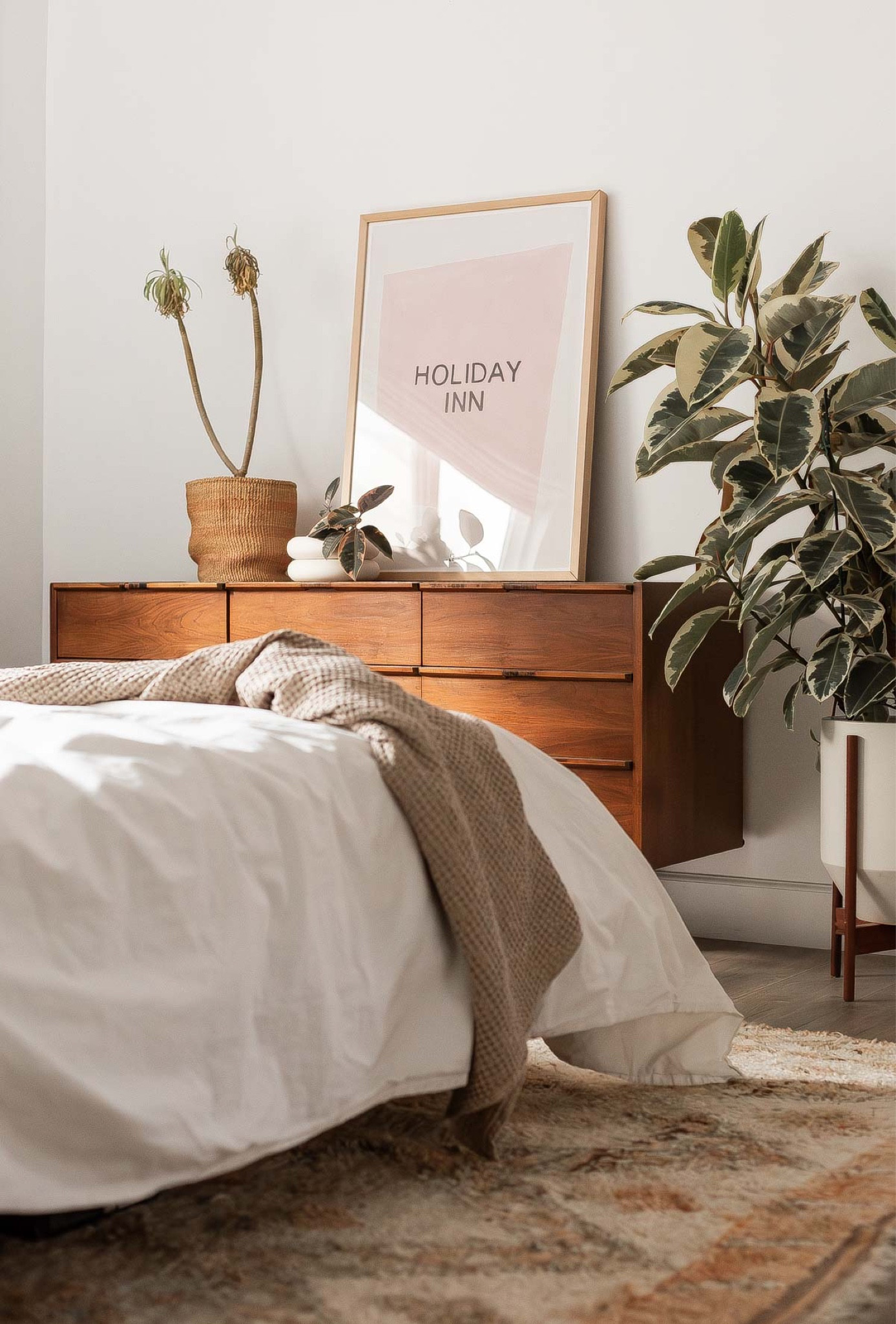 Sometimes I miss our old bedroom…mostly bc our cute dresser doesn’t fit in our room anymore. 🤪 primary bedroom - wood dresser - furniture - white linen beds ring - Moroccan rug - mid century modern planter

#LTKstyletip #LTKhome