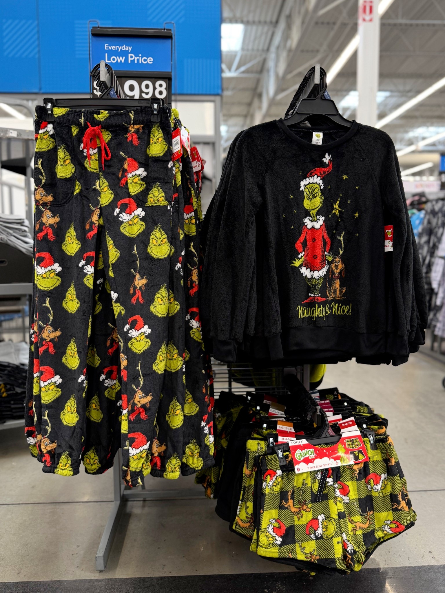 Cozy grinch loungewear ❤️🌲

#LTKHoliday #LTKSeasonal #LTKGiftGuide