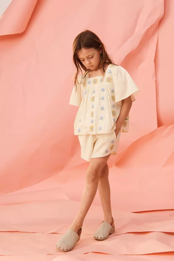 CROSS STITCH FLORAL EMBROIDERED BLOUSE LIMITED EDITION | Zara Canada