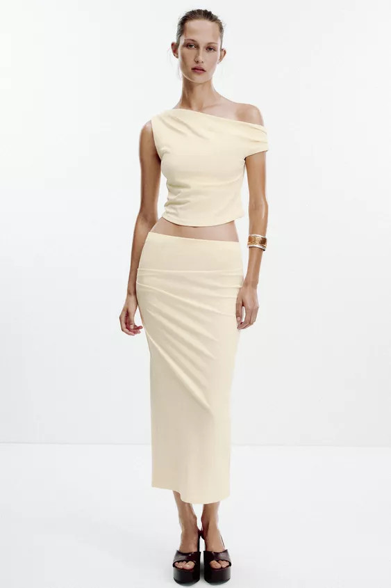 ASYMMETRIC TEXTURED TOP | Zara US