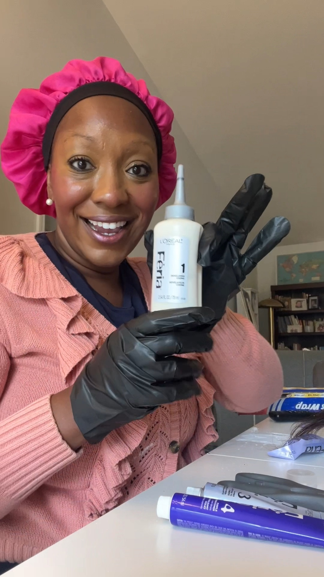 Feeling like myself again-spring vibes only #momlife
#wigtransformation #springhair #moneypiecehair #highlightshair Links to products used in my LTK @target @loréal paris usa @RevlonHair Tools @amazonstylefinds 