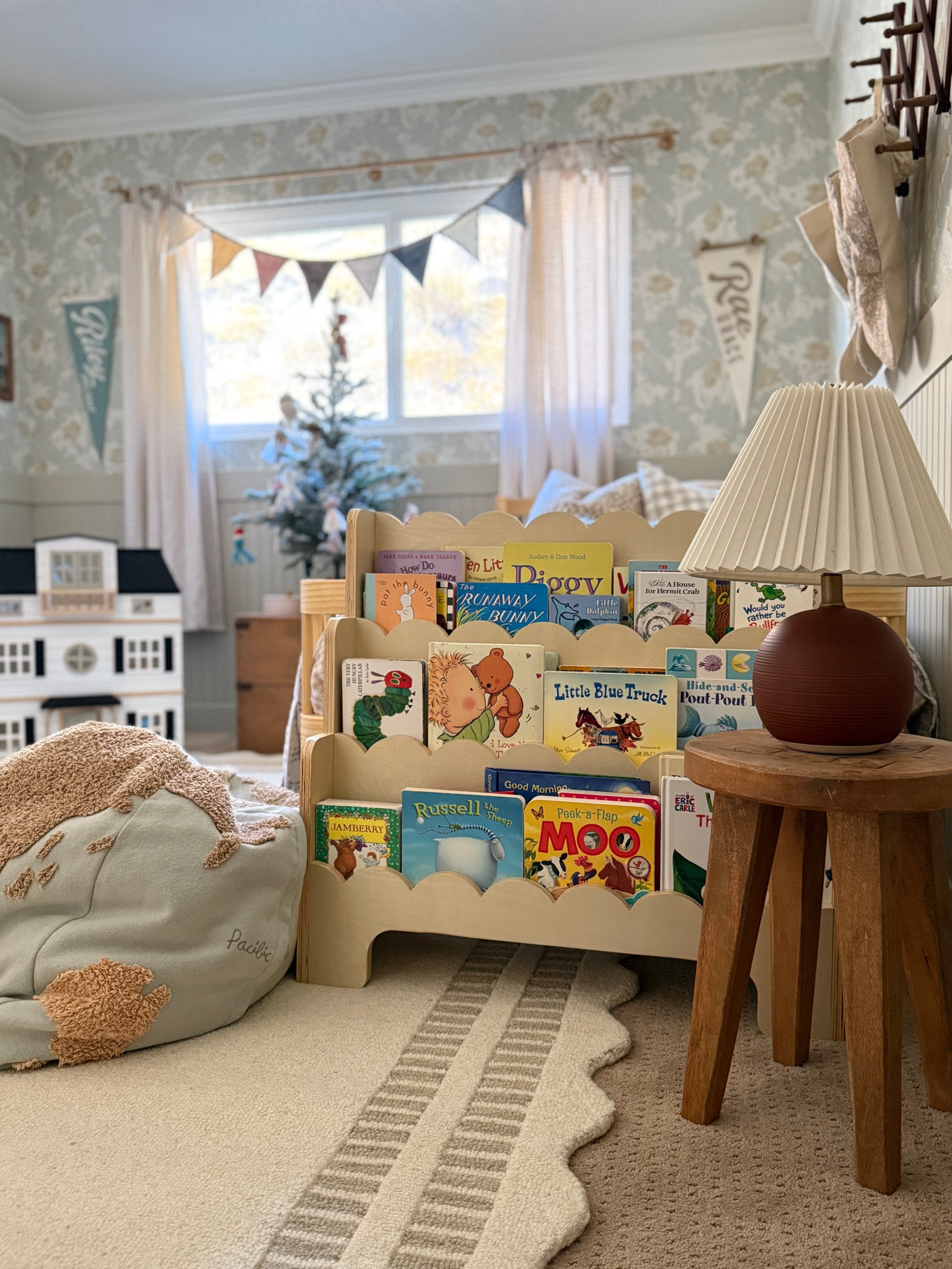 A fun bookshelf for young kids

Use code Brittany15 to save 15% on your Rugs Direct & Lightopia order
Discount code good thru 12-08-24

#LTKFamily #LTKBaby #LTKKids