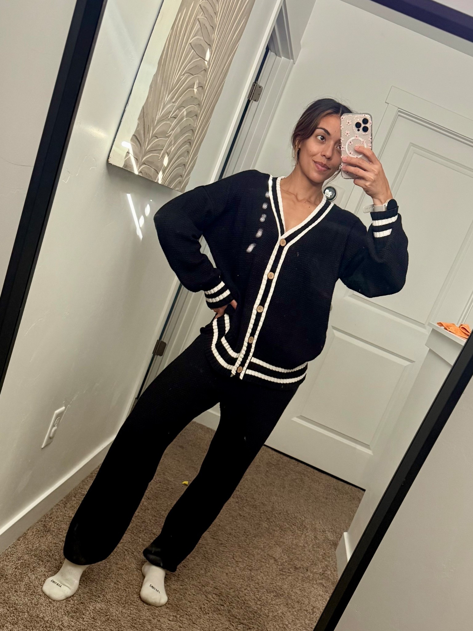 The perfect fall set to stay comfy and look good. Perfect for a casual look or for running errands.
On SALE 20 % off 
Sacral
Color available 
Fall set, matching set, sweater set, casual look, fall style 

#LTKSaleAlert #LTKSeasonal #LTKU