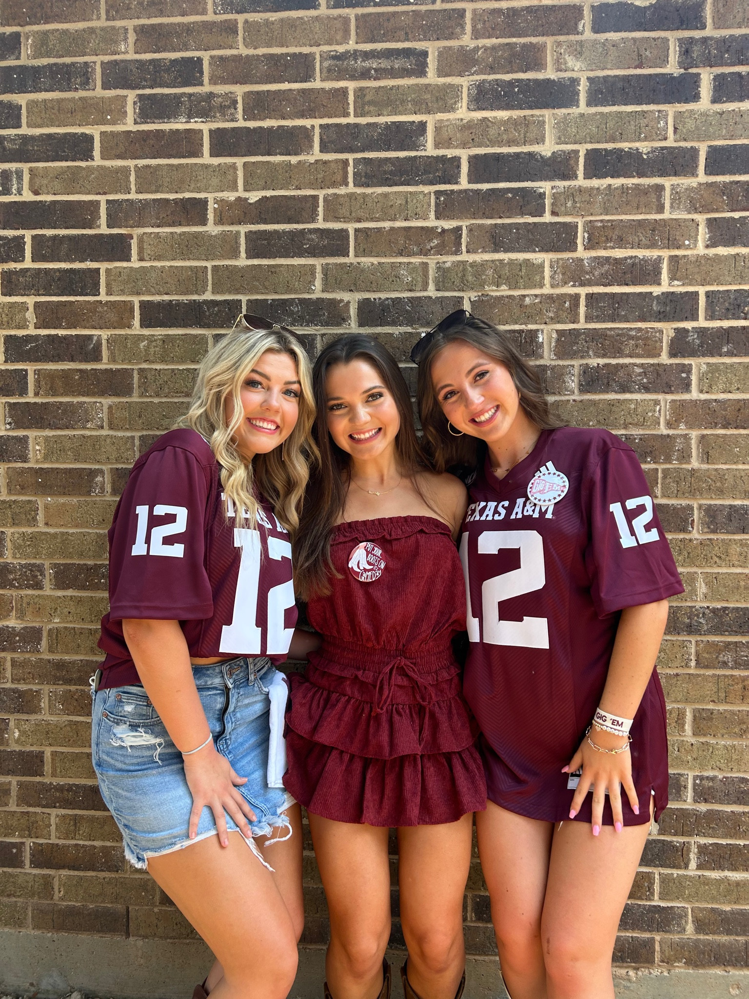 Texas A&M Game Day looks!  Gig ‘em Aggies 👍🏻🤍👍🏻🤍

#LTKU #LTKfamily #LTKstyletip