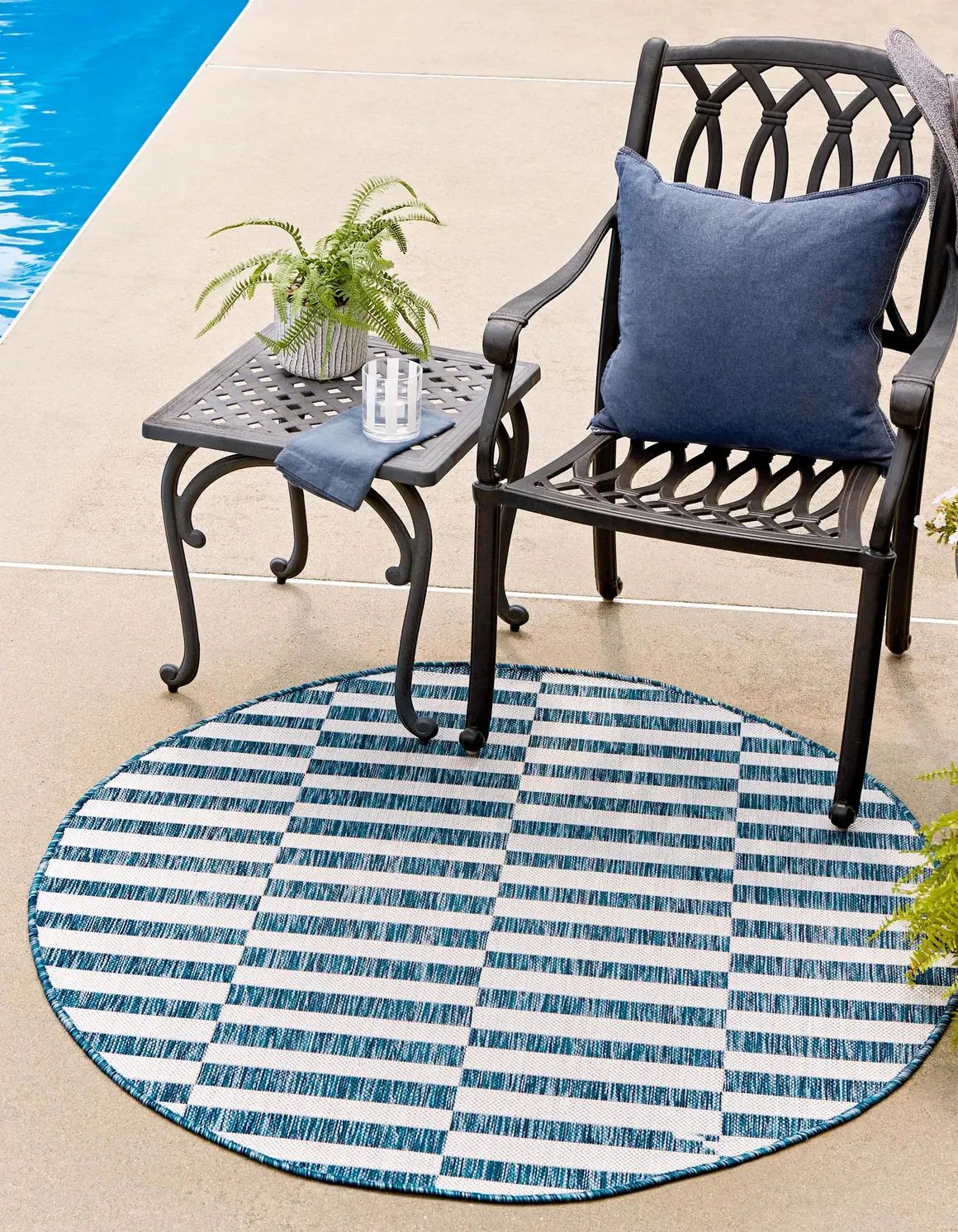 4' x 4' Outdoor Ribbon Round Rug | Rugs.com