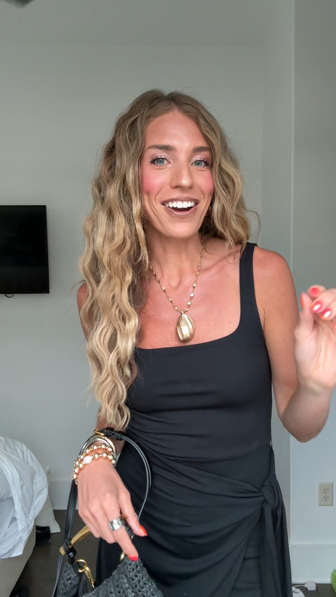 Vacation dinner outfit. This little black dress is so comfy! Size medium/6



Aritzia, crocs

#LTKTravel

#LTKSeasonal #LTKTravel