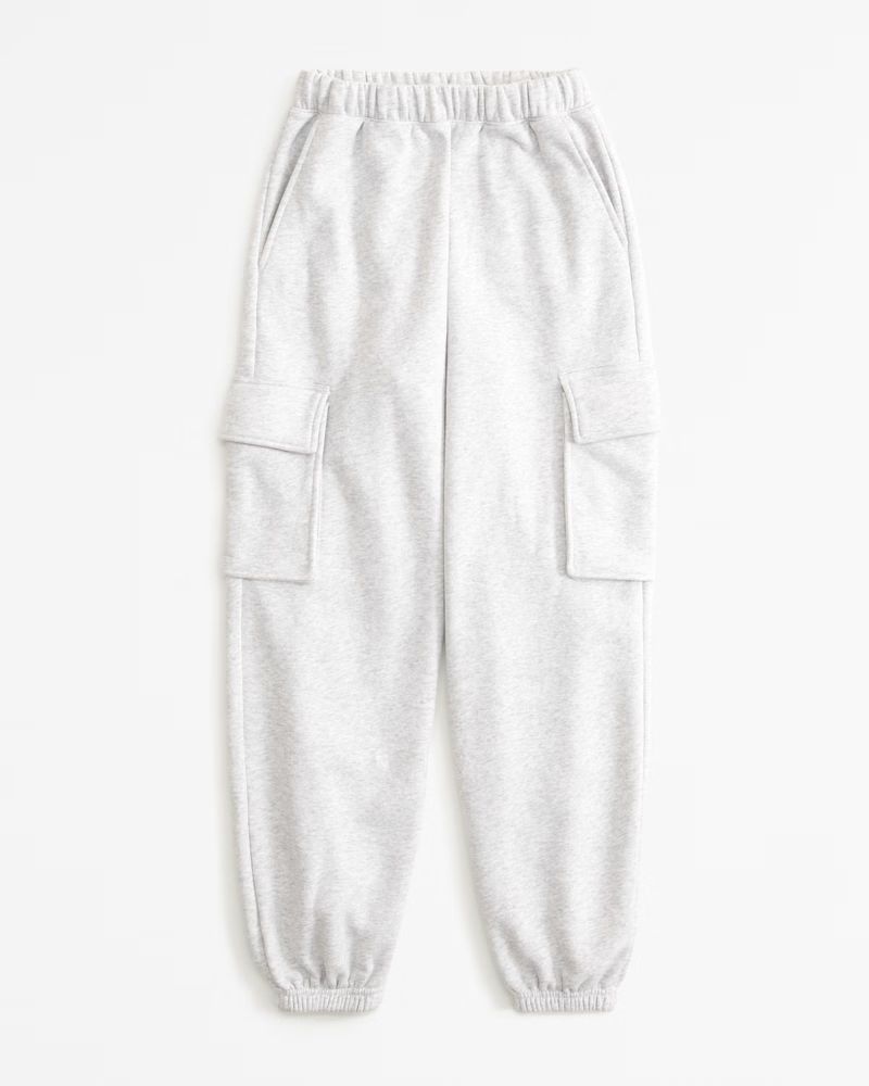 Essential Oversized Cargo Sunday Sweatpant | Abercrombie & Fitch (US)