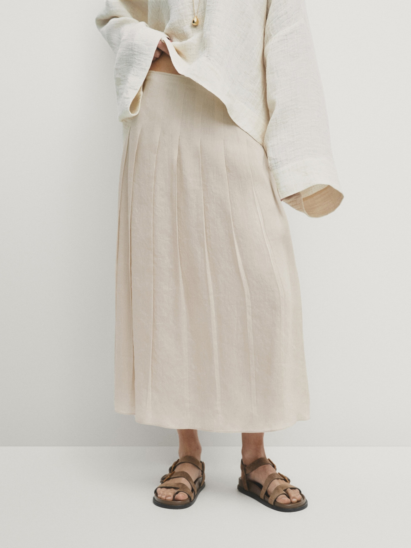 Linen blend midi skirt with box pleats | Massimo Dutti US