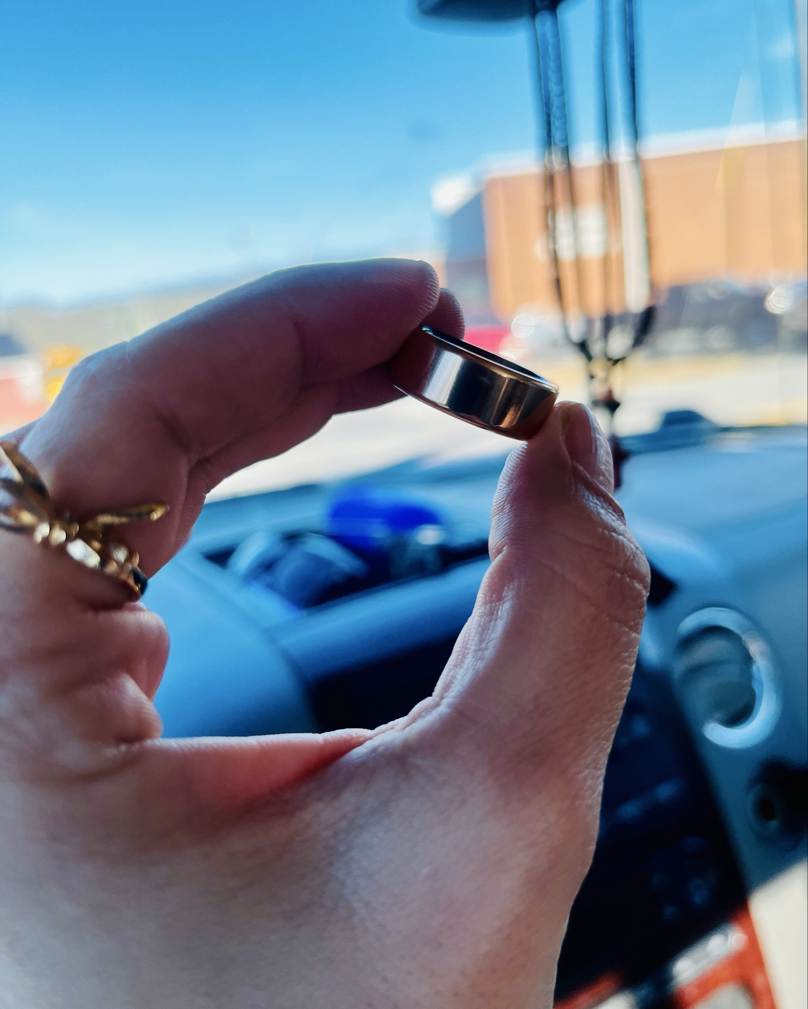 Tech girlie on a budget 😌📊
Smart ring with Oura-style tracking for less. Linked on my LTK!


#LTKSaleAlert #LTKselfcare #LTKfitnessgoals