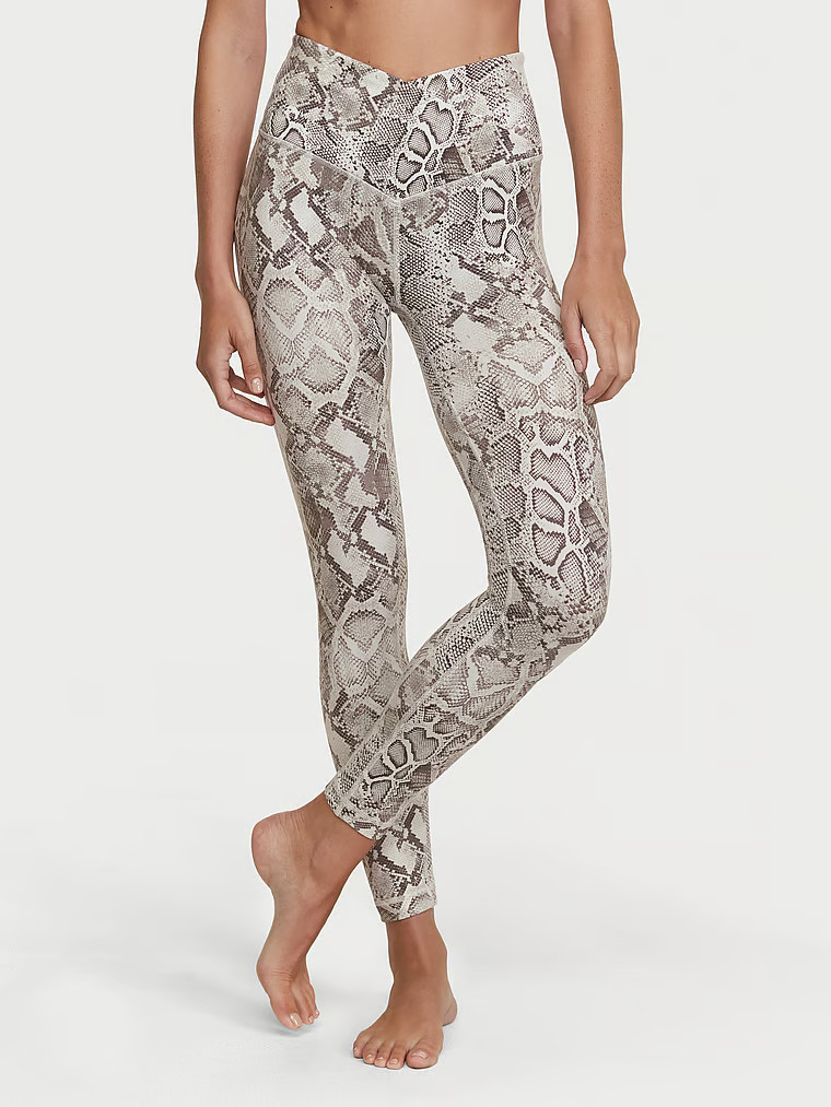 Love Cloud Crossover Legging | Victoria's Secret (US / CA )