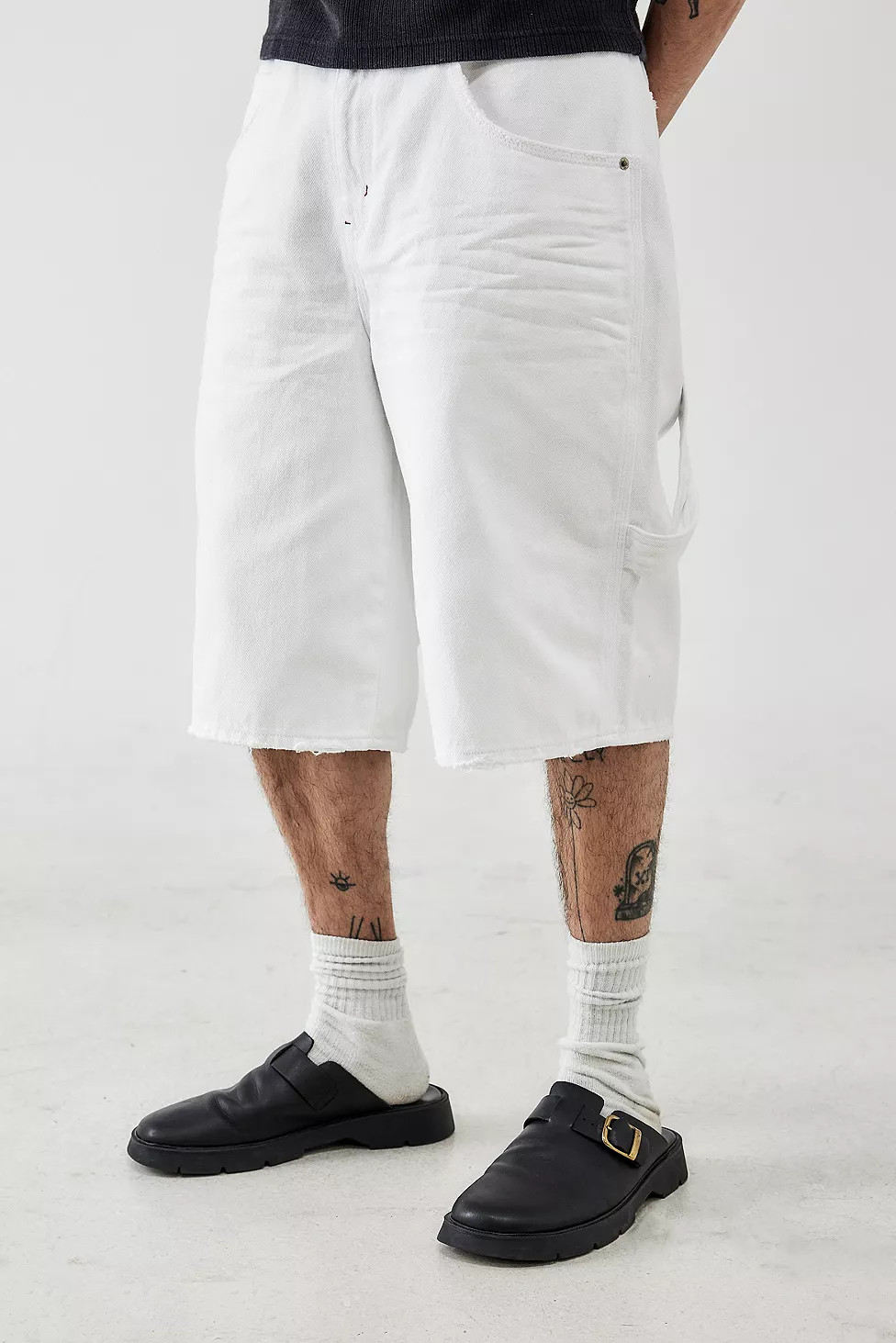 Shorts Charpentier Surdimensionnés en Denim Blanc BDG | Urban Outfitters (EU)