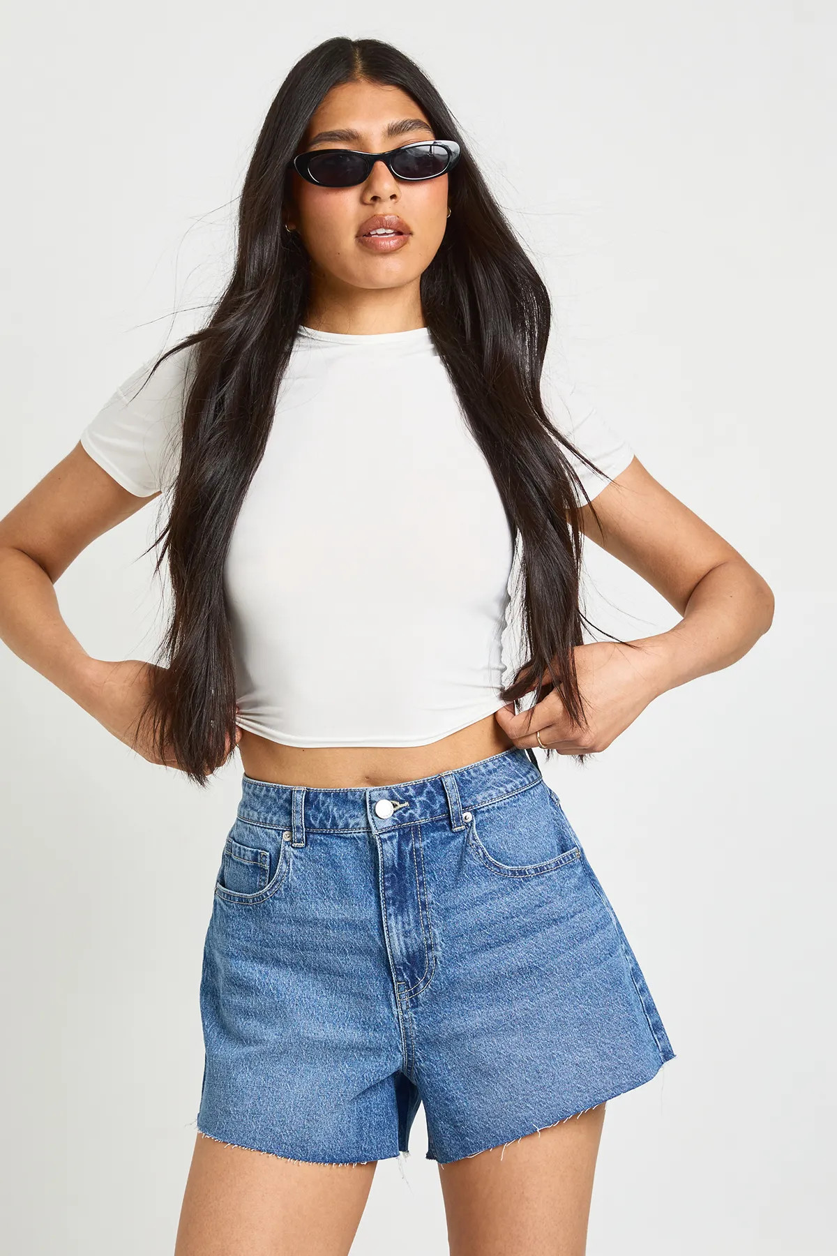 Mid Wash Tall Raw Hem Denim Short | Boohoo | Boohoo.com (UK & IE)