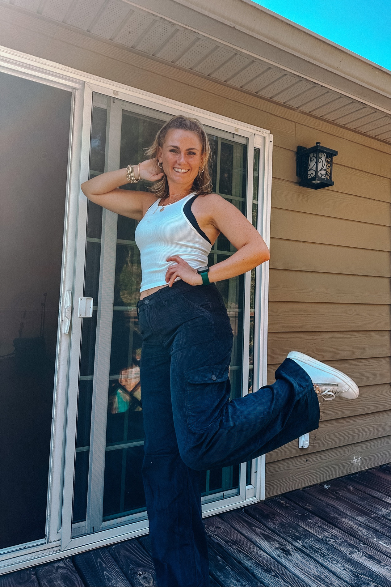 Love American Eagle’s long sizes. These corduroy cargos fit perfectly! #tallgirl #curvy #americaneagle