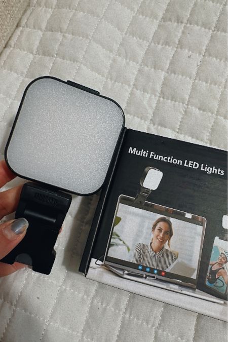 Selfie light 💡 great for content creating, small and portable! 

#LTKstyletip #LTKVideo #LTKGiftGuide