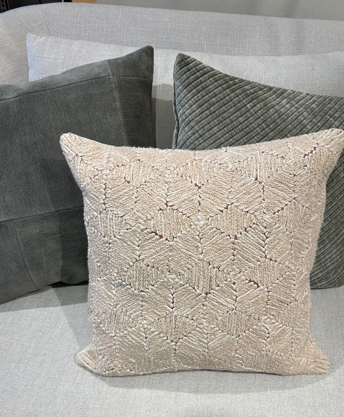 throw pillows 

#throwpillows #furniture #livingroom #interiordesign #homedesign #homedecor #stripes #accentpillow #giftsforher #westelm

#LTKGiftGuide #LTKHoliday #LTKHome