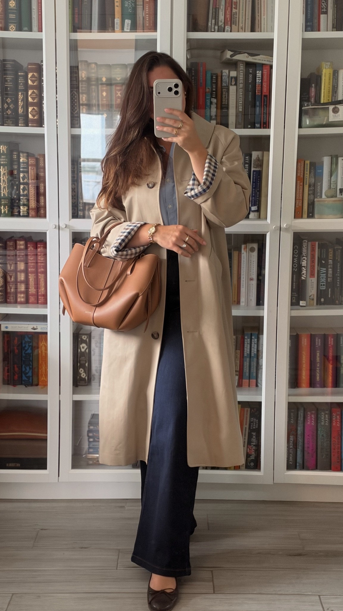 Look du Jour 🤎

Outfit details:
Coat + Top: @SEZANE 
Denim: @Ruti 
Flats: @Margaux 
Bag: Polène Cyme Mini, unable to link here directly but found some on Real Real
Watch: Agatha Paris, unable to link directly here, can find it under ‘Shop the Looks’ on my ShopMy

With Amour, M.

#LTKootd #LTKgrwm #LTKdayinmylife
