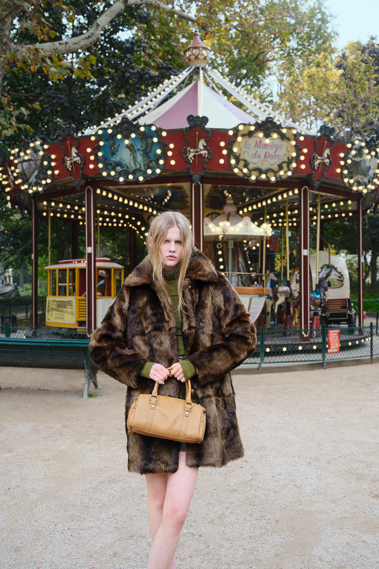 Flauschiger Mantel | H&M (DE, AT, CH, NL, FI)