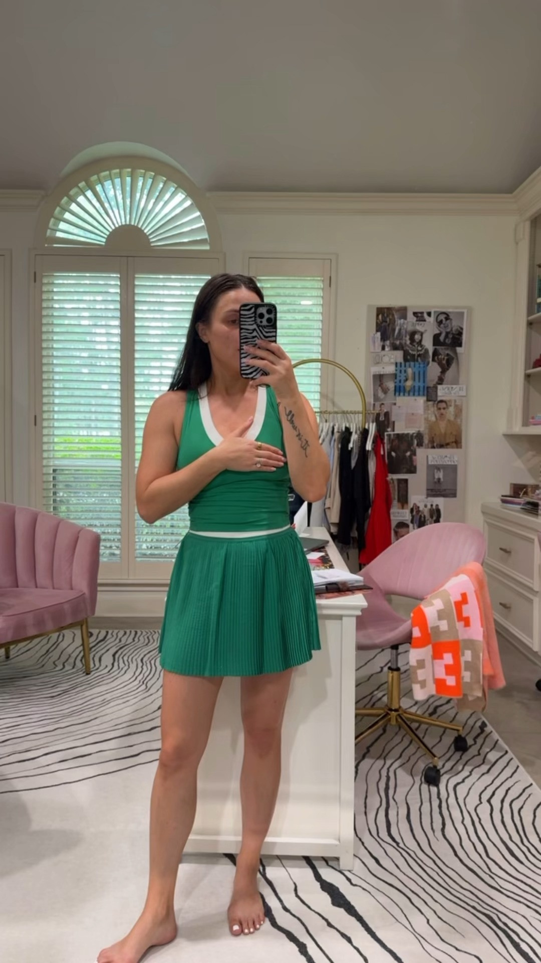 Under $20. Each. I'll wait.
This Old Navy skort and tank set in Green Mangrove is giving full tennis club energy without the tennis club price tag. The extra high waist on the skort is doing serious heavy lifting — it defines your waist, smooths everything underneath, and the micro pleats add just enough movement that it photographs beautifully.
The StudioSmooth tank lives up to its name. Sleek, fitted, and pairs perfectly with the skort as a set or broken up into separate outfits.
One honest note: I wish the tank had a built-in bra. If you need support, you'll want to layer something underneath — but don't let that stop you because the overall look is genuinely worth it.
Both pieces are on sale right now, each under $20. That's a full outfit for less than most candles.
Wearing with white sneakers or a strappy sandal depending on the vibe. 

#LTKover40 #LTKmom #LTKstyletip #OldNavyStyle #TennisTankTop #SpringOutfits2026 #AffordableActivewear #SkortOutfit #OldNavyHaul #Under20Fashion 

 
