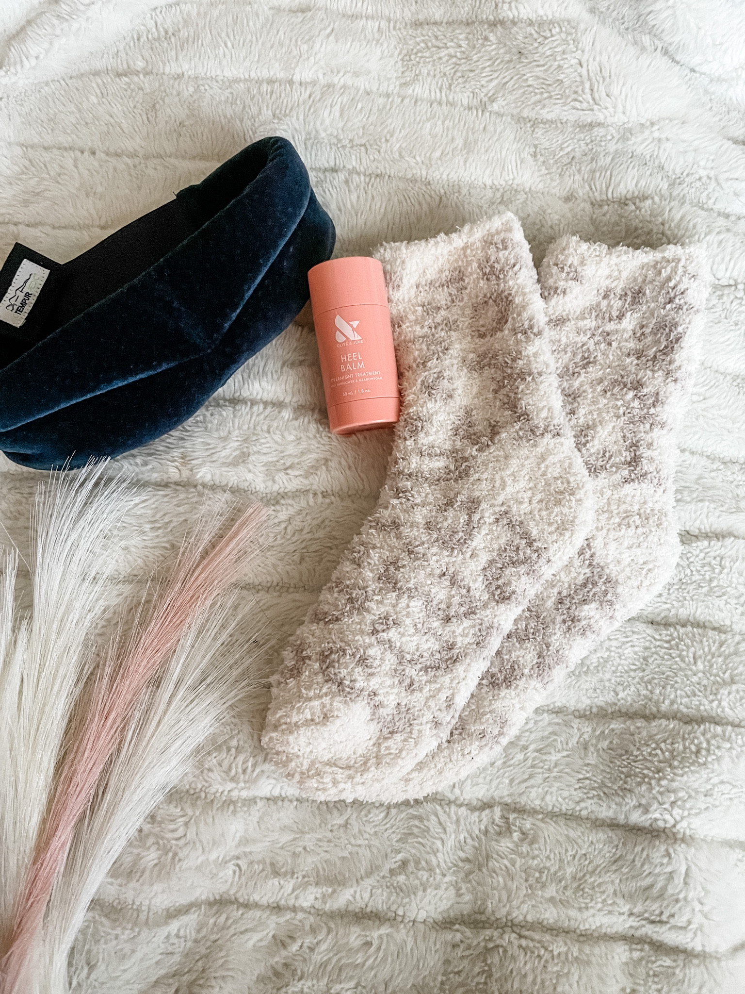 Barefoot Dreams socks ☁️🧦 will be on sale during the Nordstrom Anniversary Sale!!! 

#LTKFind #LTKsalealert #LTKxNSale