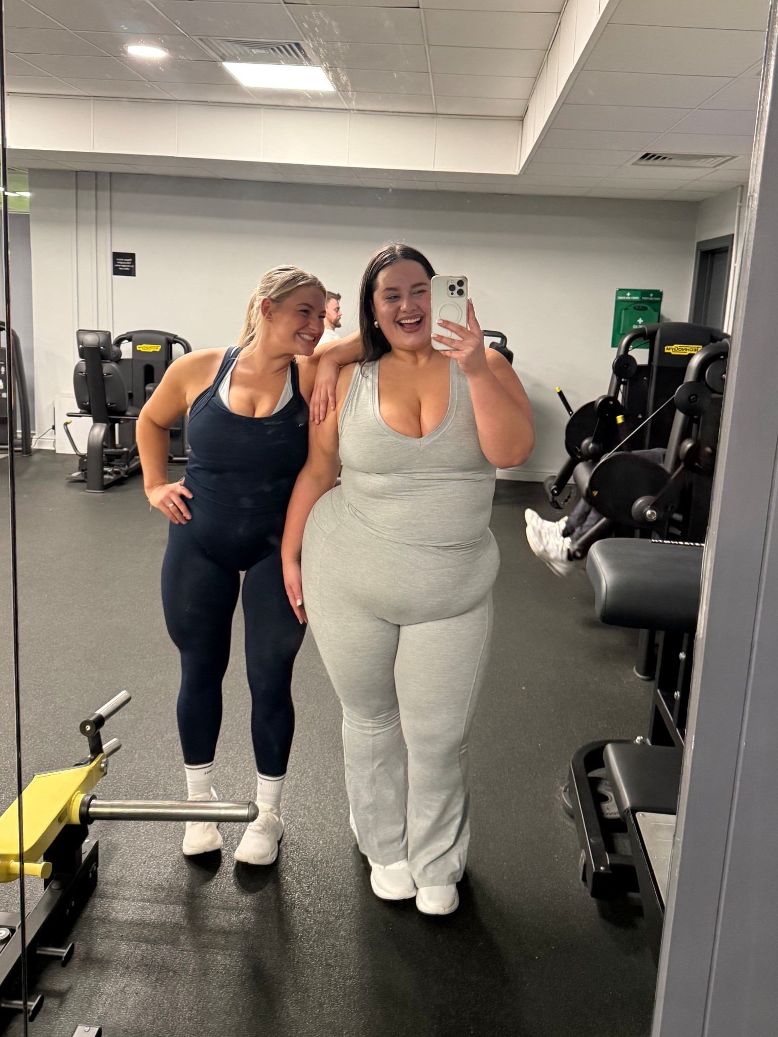 Workout clothes that fit!! I wear size xxl and size xxl petite in the leggings x

#LTKplussize #LTKcurves #LTKuk