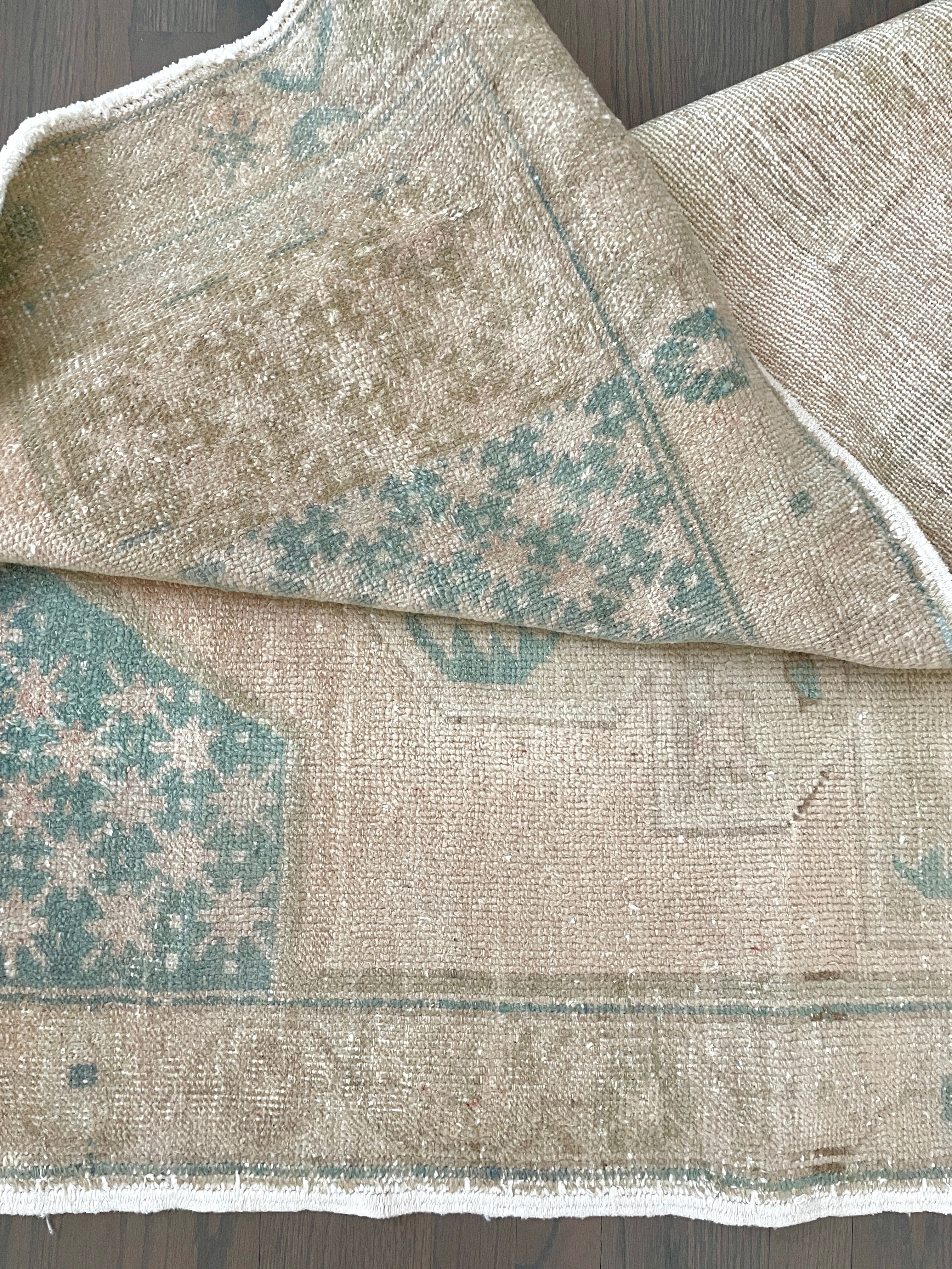 Taylor | Lou Collection