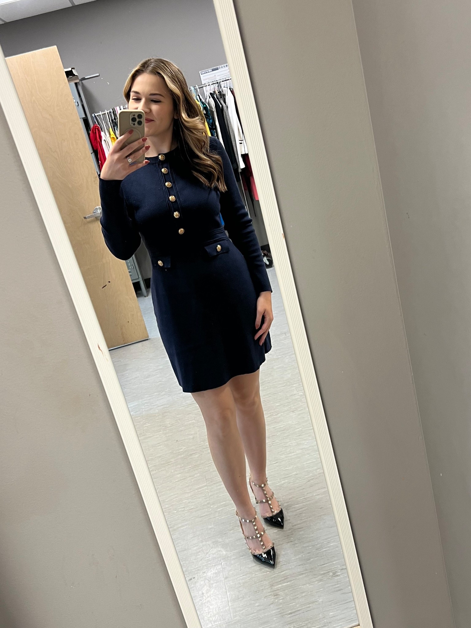 Finally there’s a chill in the air so I can wear one of my favorite dresses! And it’s on sale today! 

#LTKWorkwear #LTKSaleAlert #LTKFindsUnder50