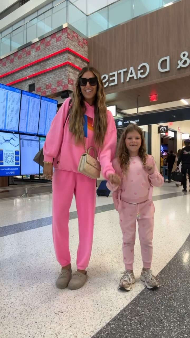 travel day ootd with my mini me! wearing a small set 🩷

#LTKootd #LTKTravel