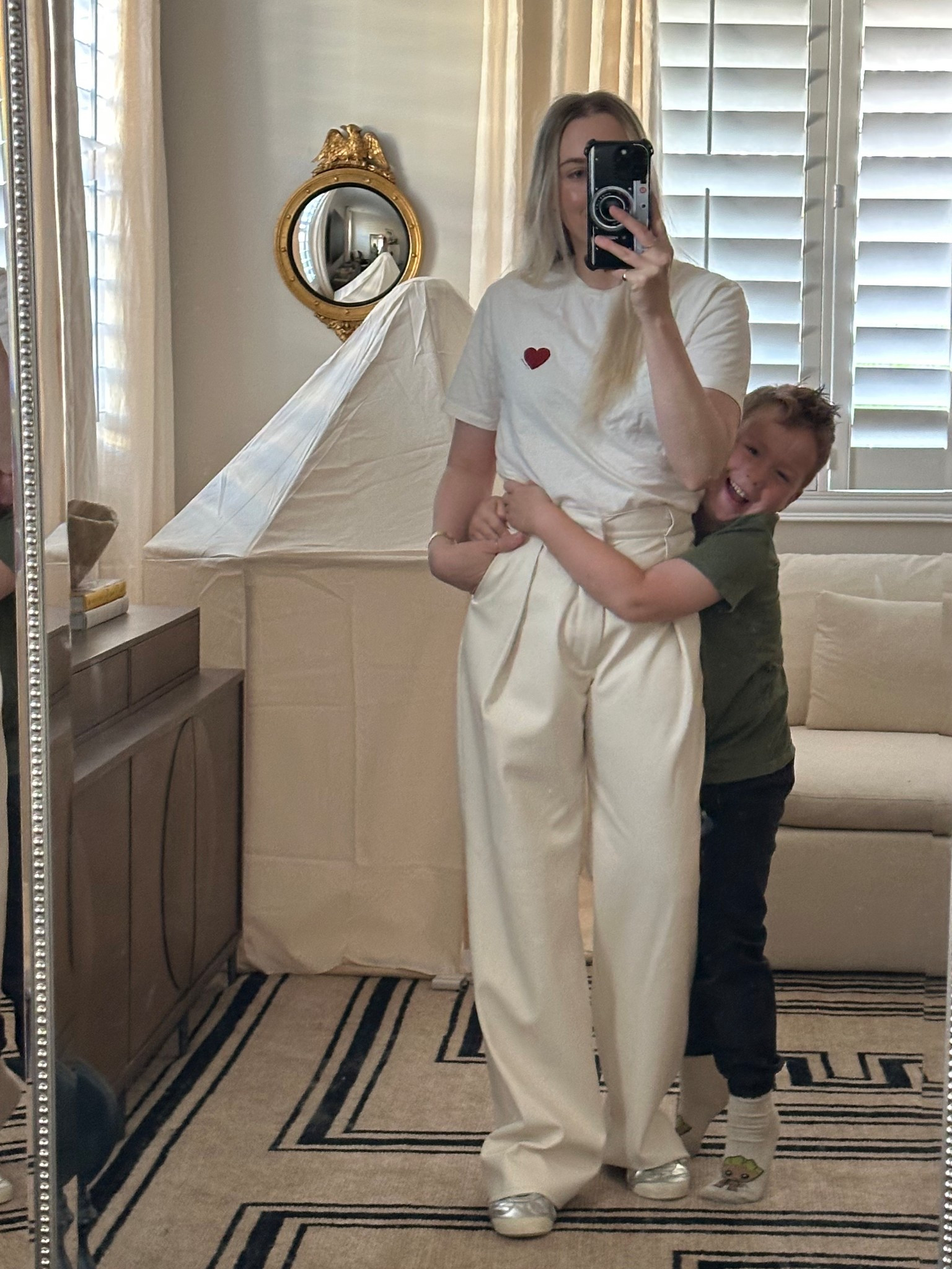 Today’s outfit, Sezane men’s tee, Mother denim leather pants and onitsuka tiger Mexico 66 in silver 🤍