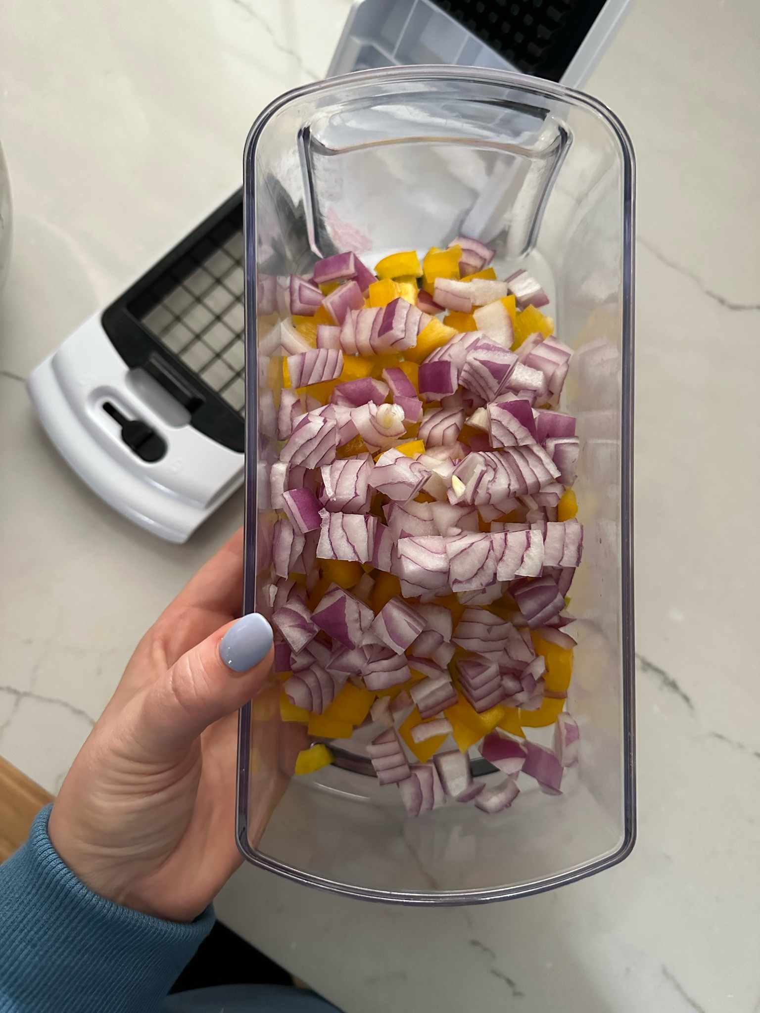 if you don't have this chopper yet, you need it - major time & effort saver! plus the uniform cuts are 🤌 I just rinse the blades under water right after I use it so nothing gets stuck. I mainly use to dice (onion & peppers) but it also spiralizes if you want zoodles. well worth the $23 for the savings in time & energy!

#LTKHome #LTKFindsUnder50