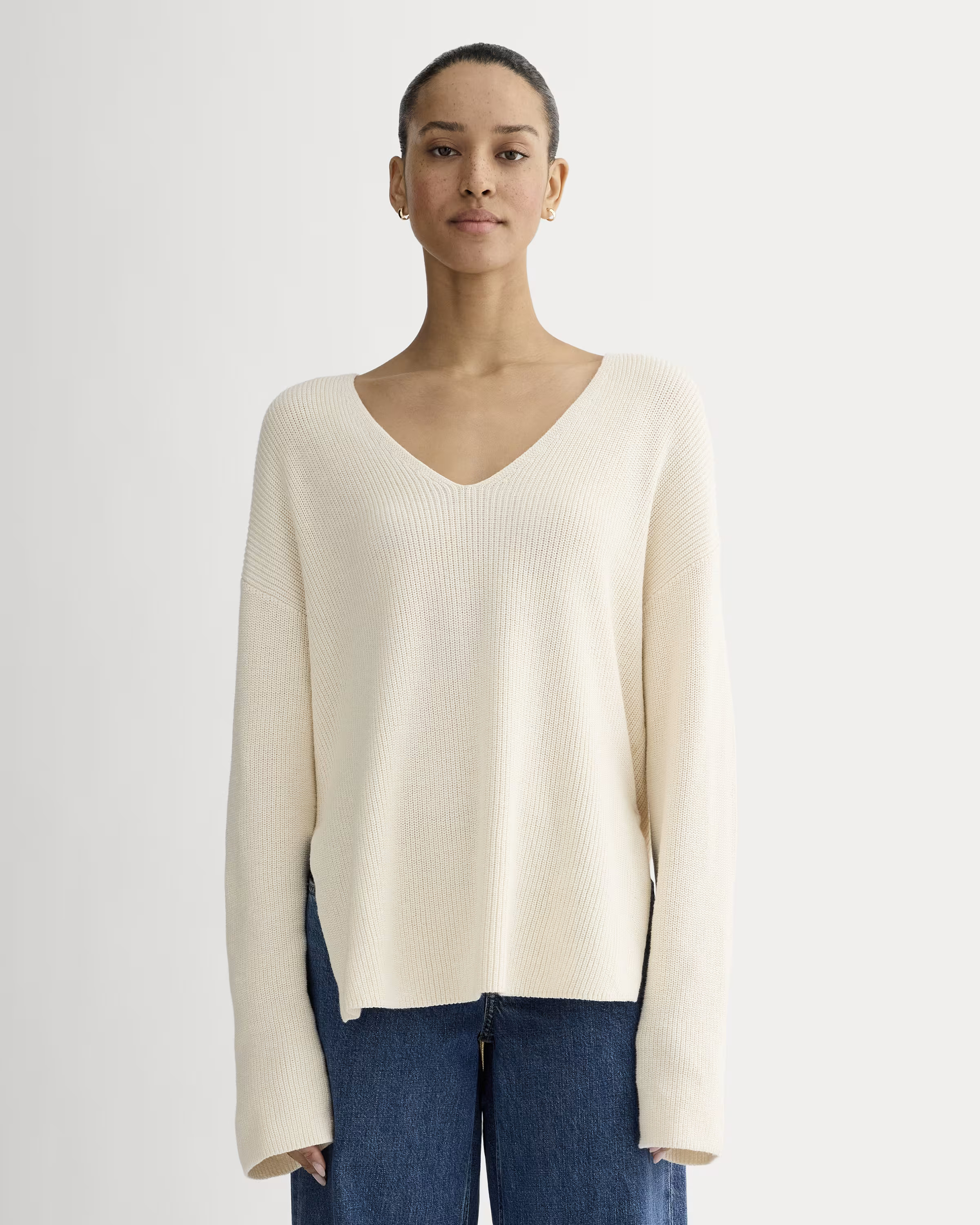 The Slouchy V-Neck in Everyday Cotton | Everlane