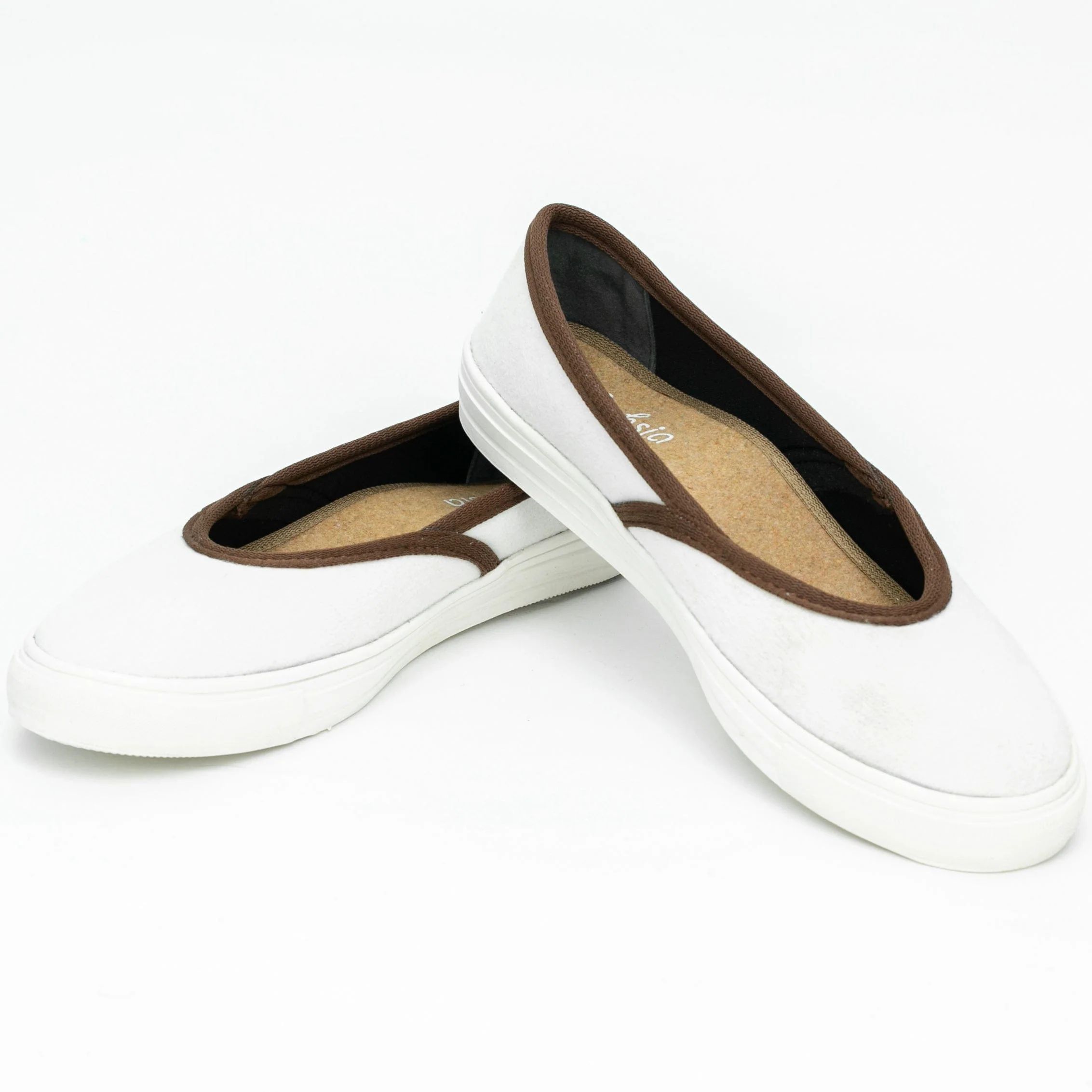 Crossover White | Fuchsia Shoes