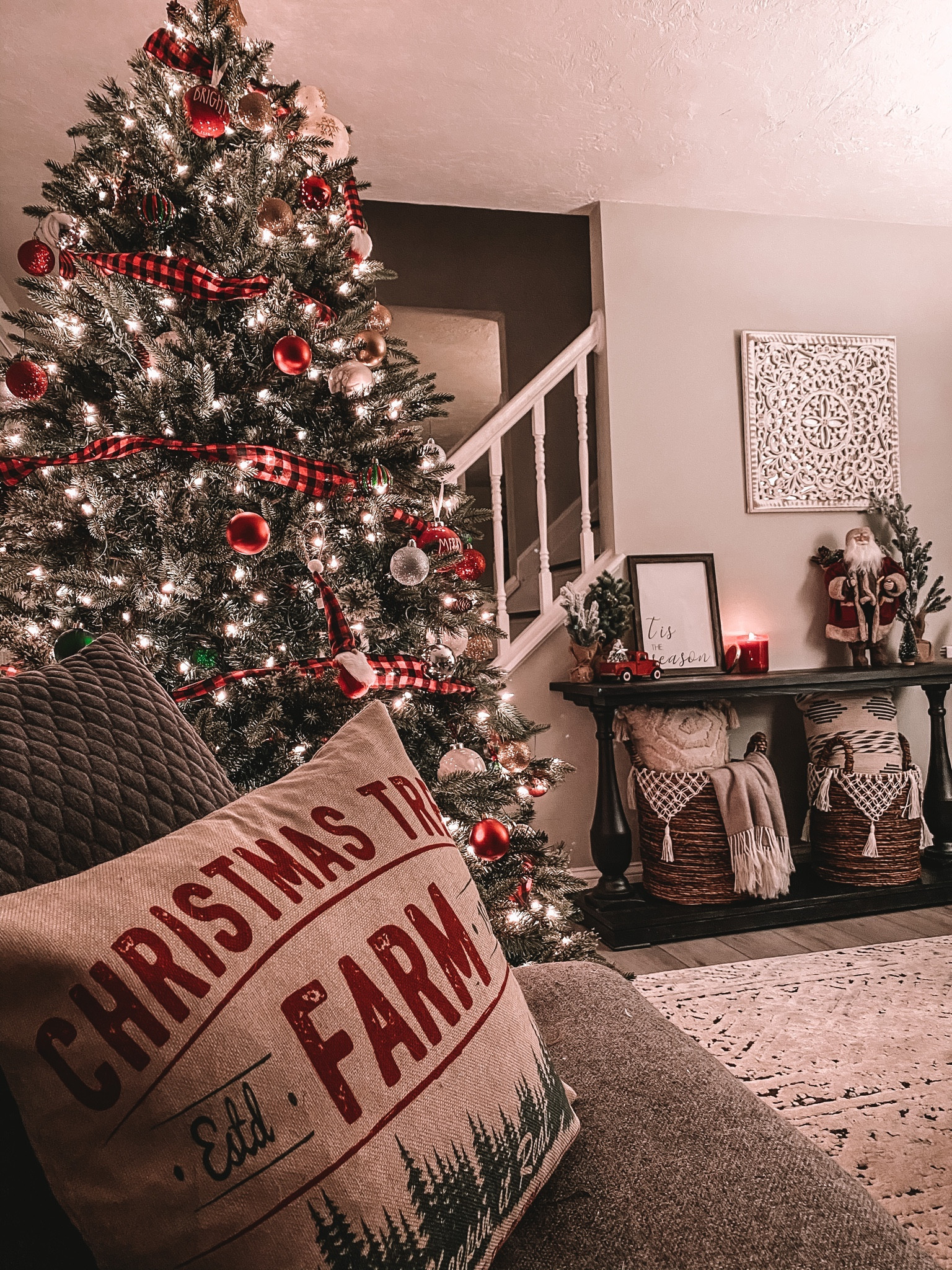 Run and grab your Christmas tree from Lowe’s! You won’t be disappointed !

#LTKSeasonal #LTKhome #LTKHoliday