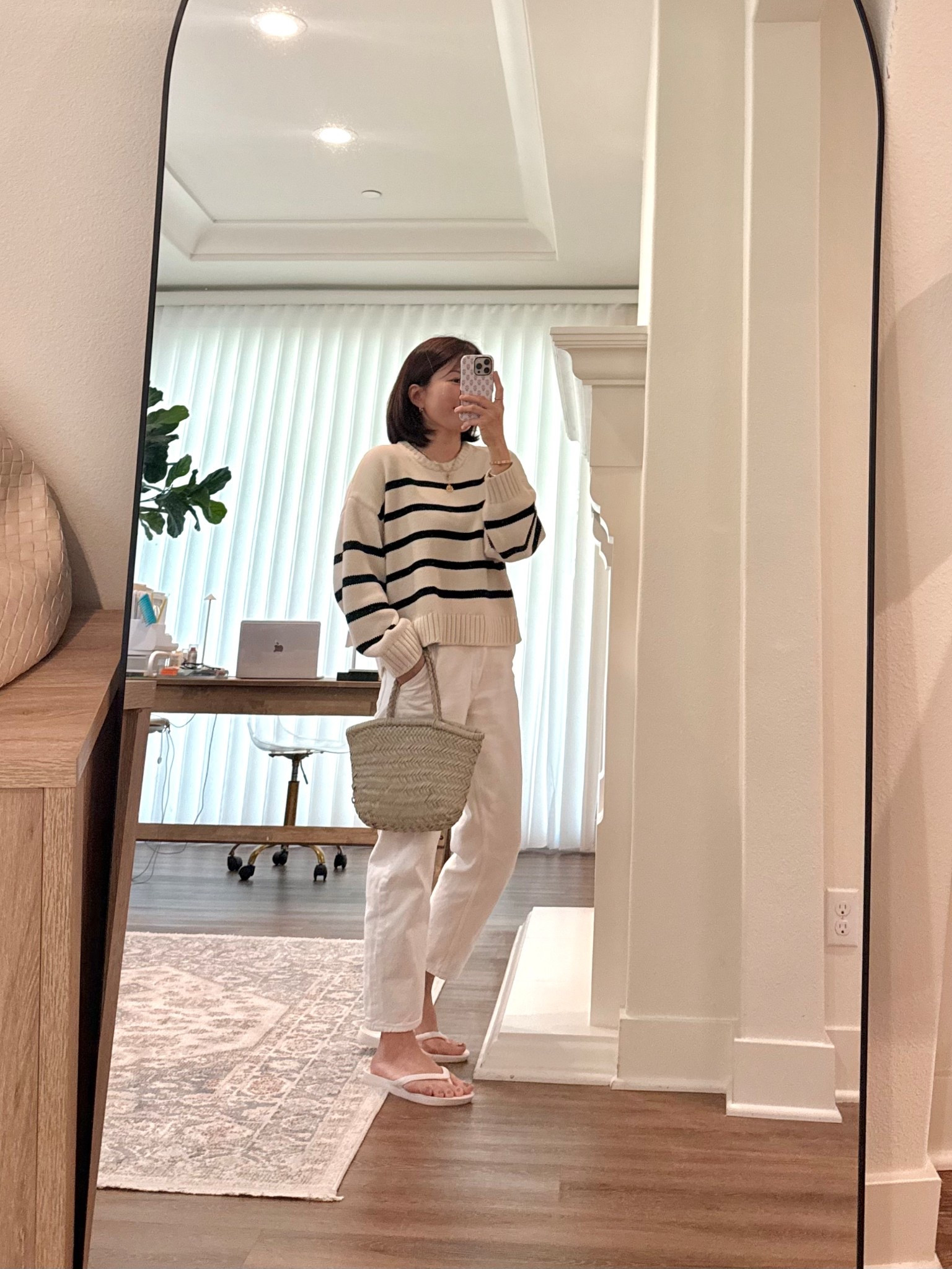 top size L
bottom size XS

#LTKStyleTip #LTKItBag #LTKSaleAlert