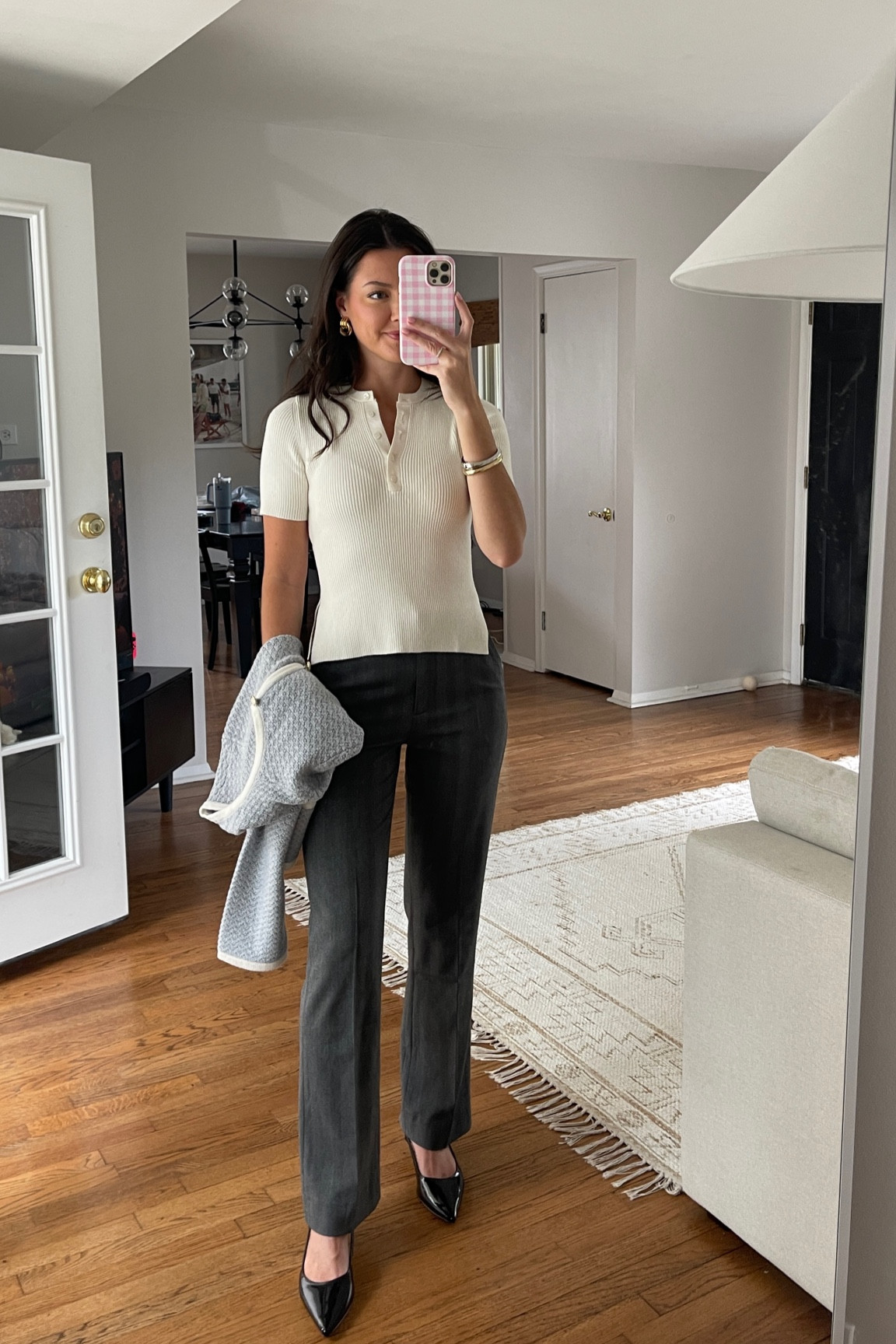 Love love love these boot cut trousers and how slimming & elongating they are. Wearing true size 25 & XS in everything! The jacket I sized up to a medium though!

#LTKSeasonal #LTKFallSale #LTKWorkwear