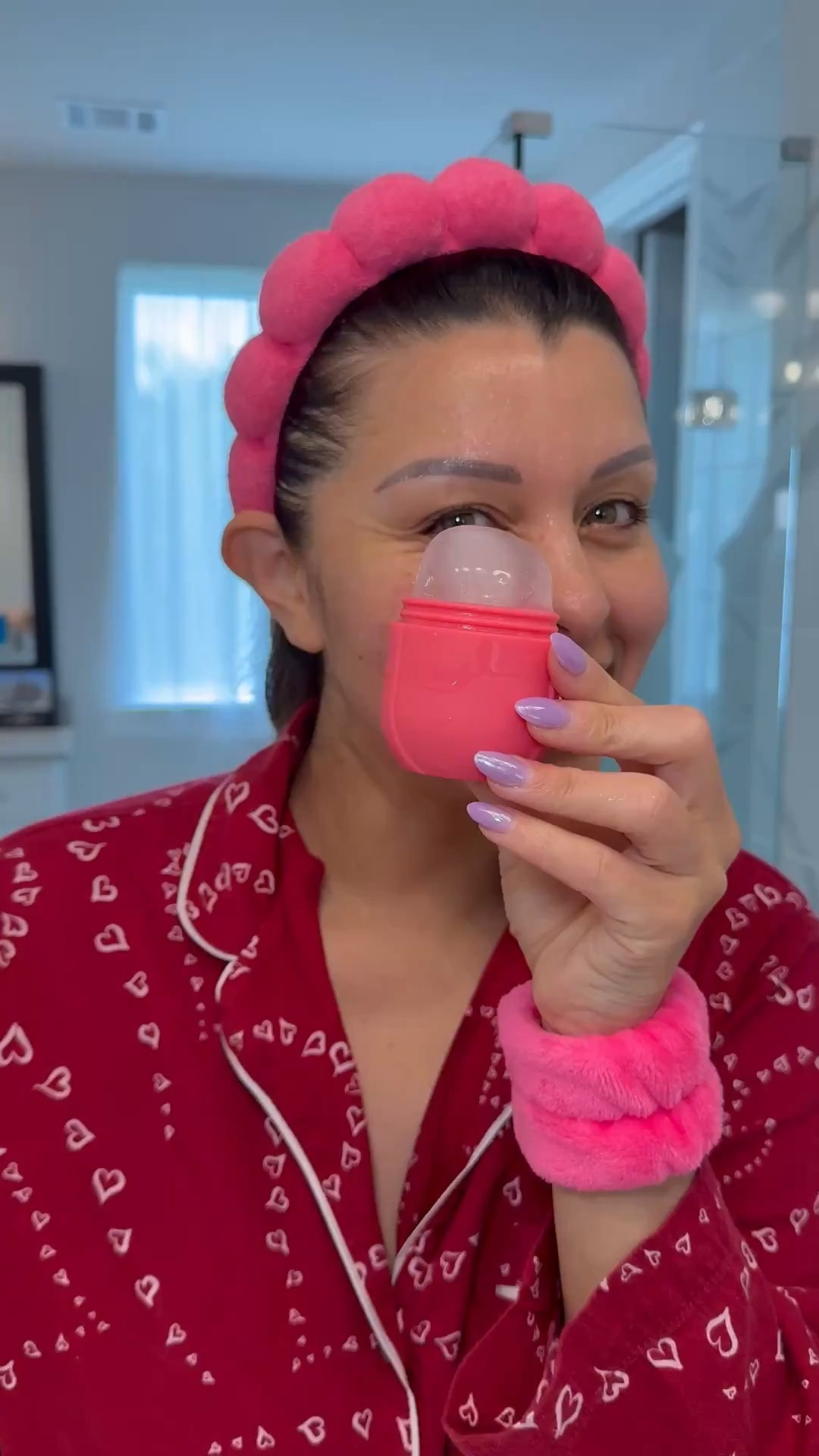 Self care is always a priority 🧖‍♀️🧊🤍

#selfcaretips #selfcareproducts #selfcareroutine #momselfcare #icecube #iceingface #over40 

#LTKOver40 #LTKFindsUnder50 #LTKItBag