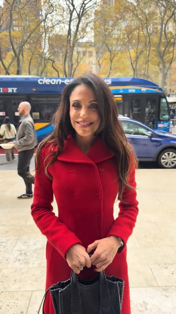 Outfit look to spread some holiday cheer ❤️✨

#LTKStyleTip #LTKSeasonal #LTKWatchNow