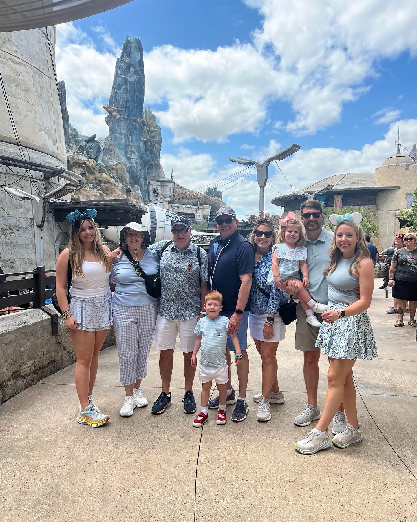 Disney outfits! Shop my outfits and my kids outfits here!

Travel family littles toddler girls boy monogrammed blue grandmillennial style 

#LTKtravel #LTKfamily #LTKkids