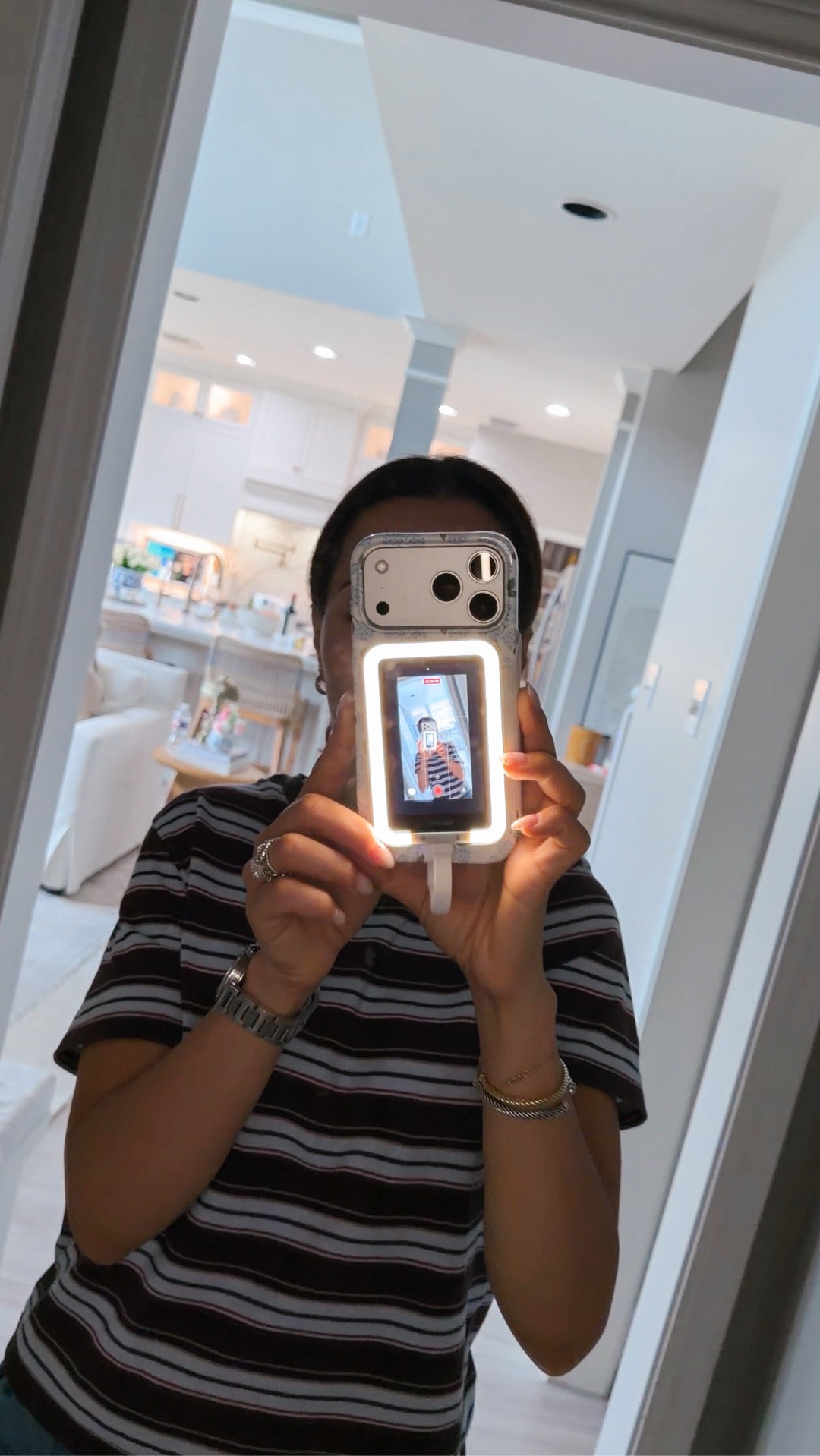 Insta360 Snap Selfie Screen — this little gadget has been a game changer! If you create content, you need this. 🤍 It has made filming so much easier, especially when I’m filming alone, and I honestly use it all the time.