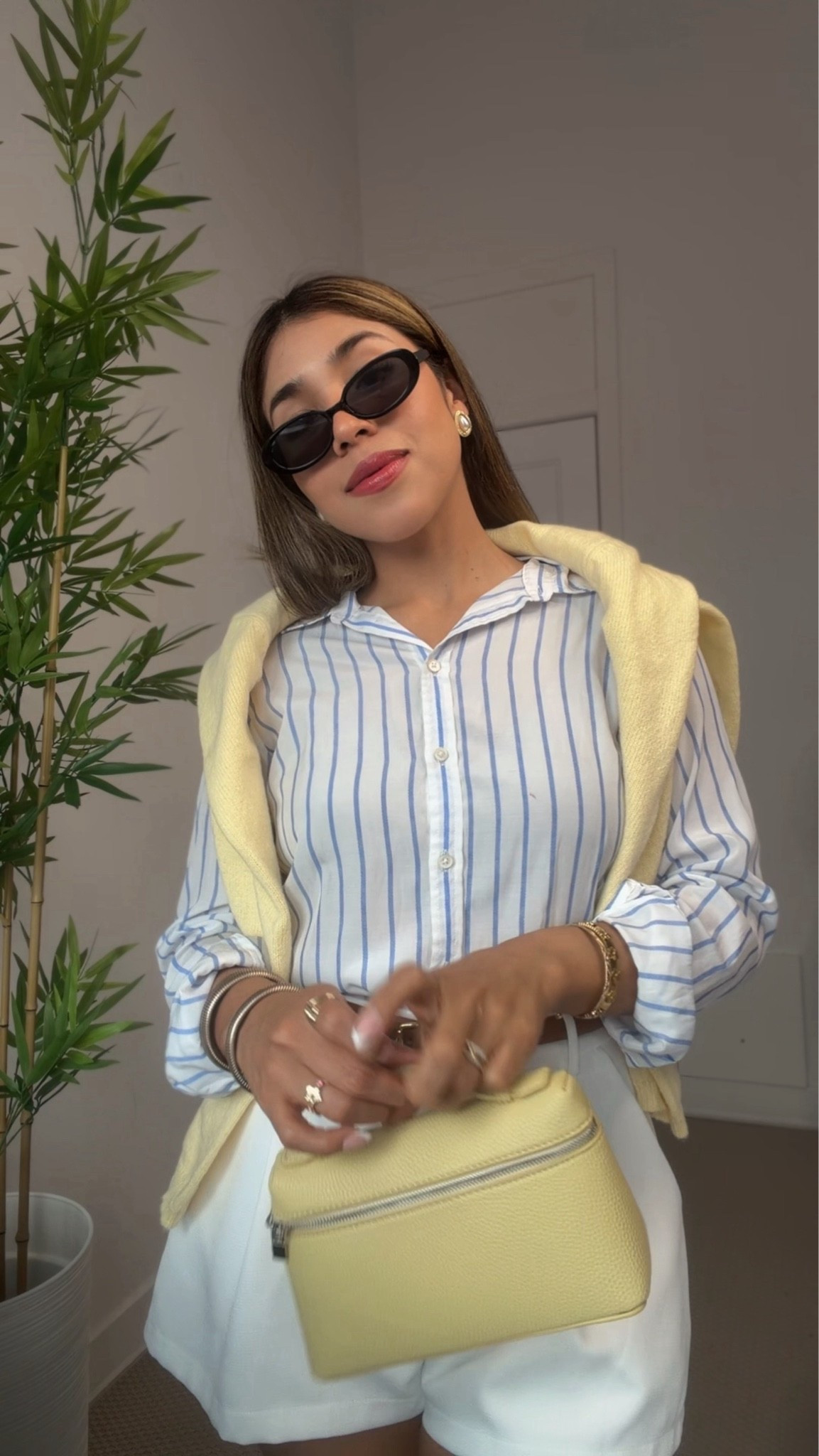 OOTD inspo  estoy usando talla S. Mi camisa es de HM pero te dejo una parecida de Shein ..

#LTKcanada #LTKsummer #LTKstyletip