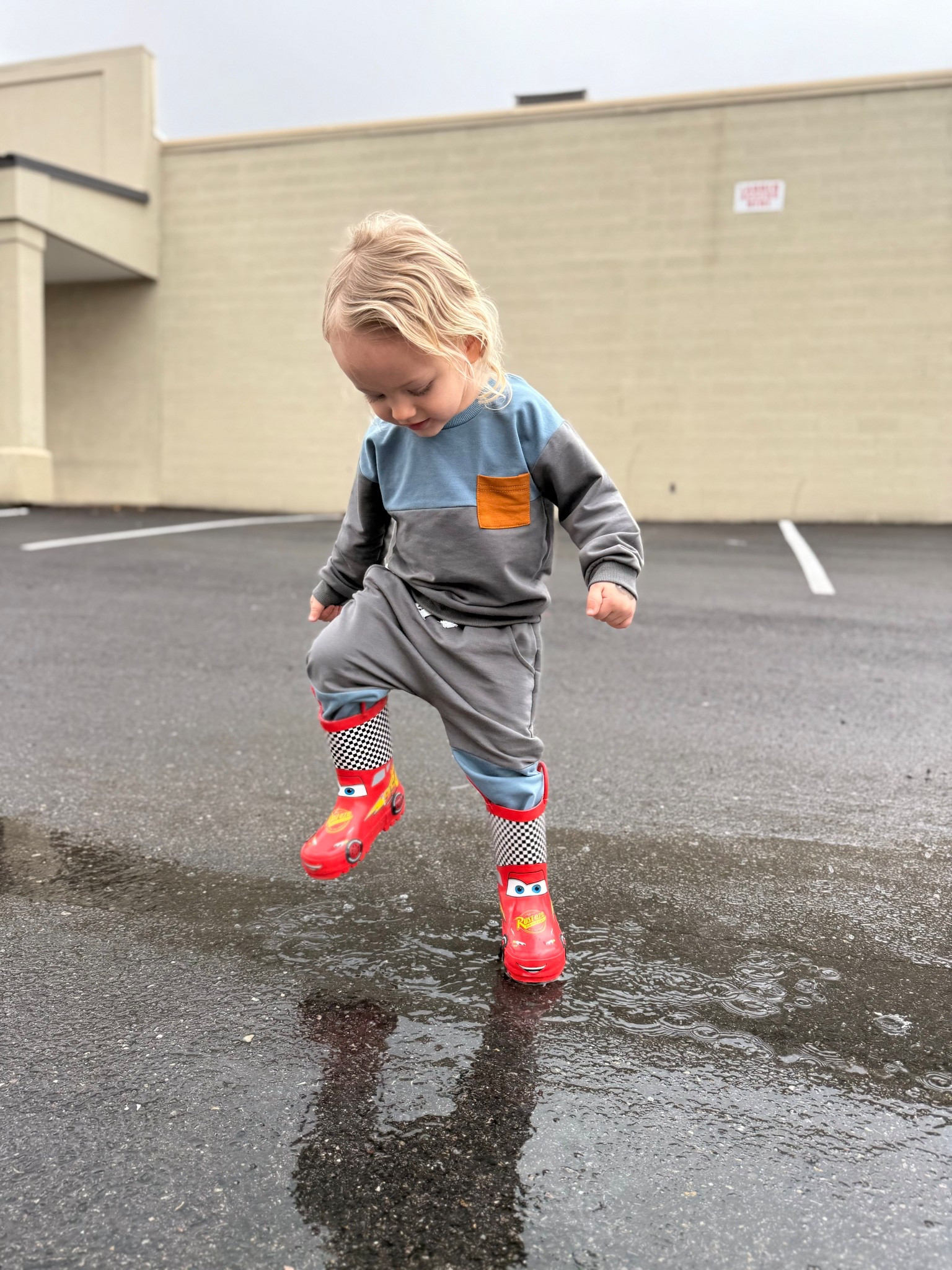 Playing in the rain! ☔️ 🚗 #toddlerlife #spring #zealand