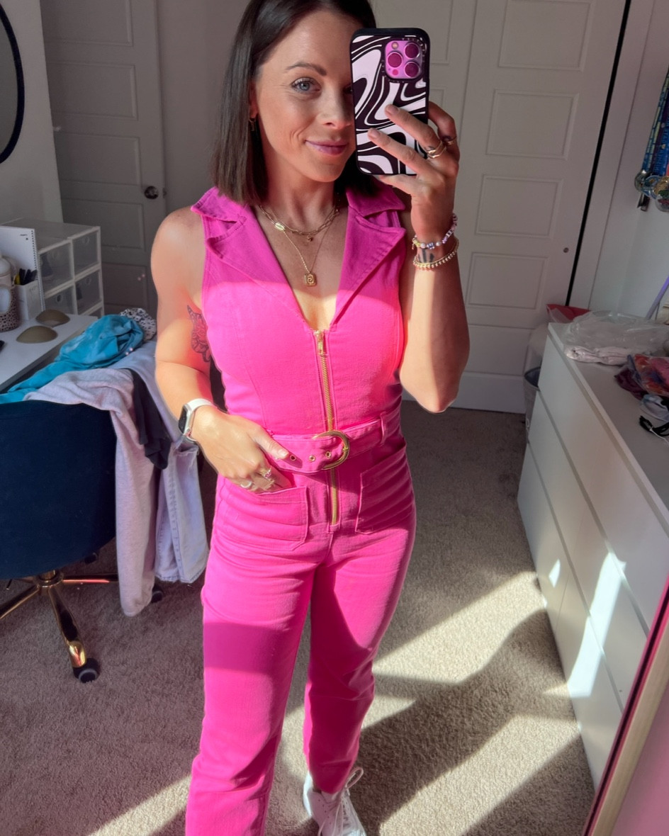 It’s comfy and it’s pink 💖🥰

#LTKstyletip #LTKSpringSale #LTKSeasonal
