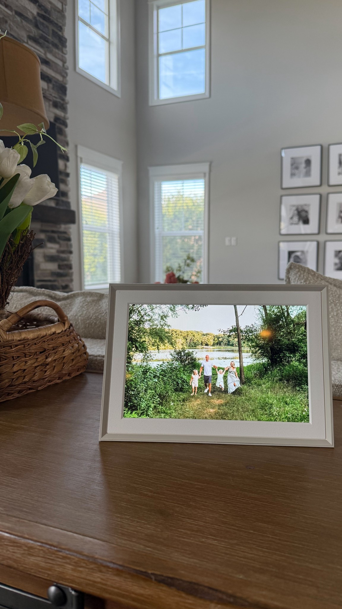 My absolute favorite Aura Frame is on SALE! It’s literally the perfect Mother’s Day gift! 

Frame, gifts, gifts for her, Mother’s Day, photos, memoryies

#LTKHome #LTKGiftGuide #LTKSaleAlert